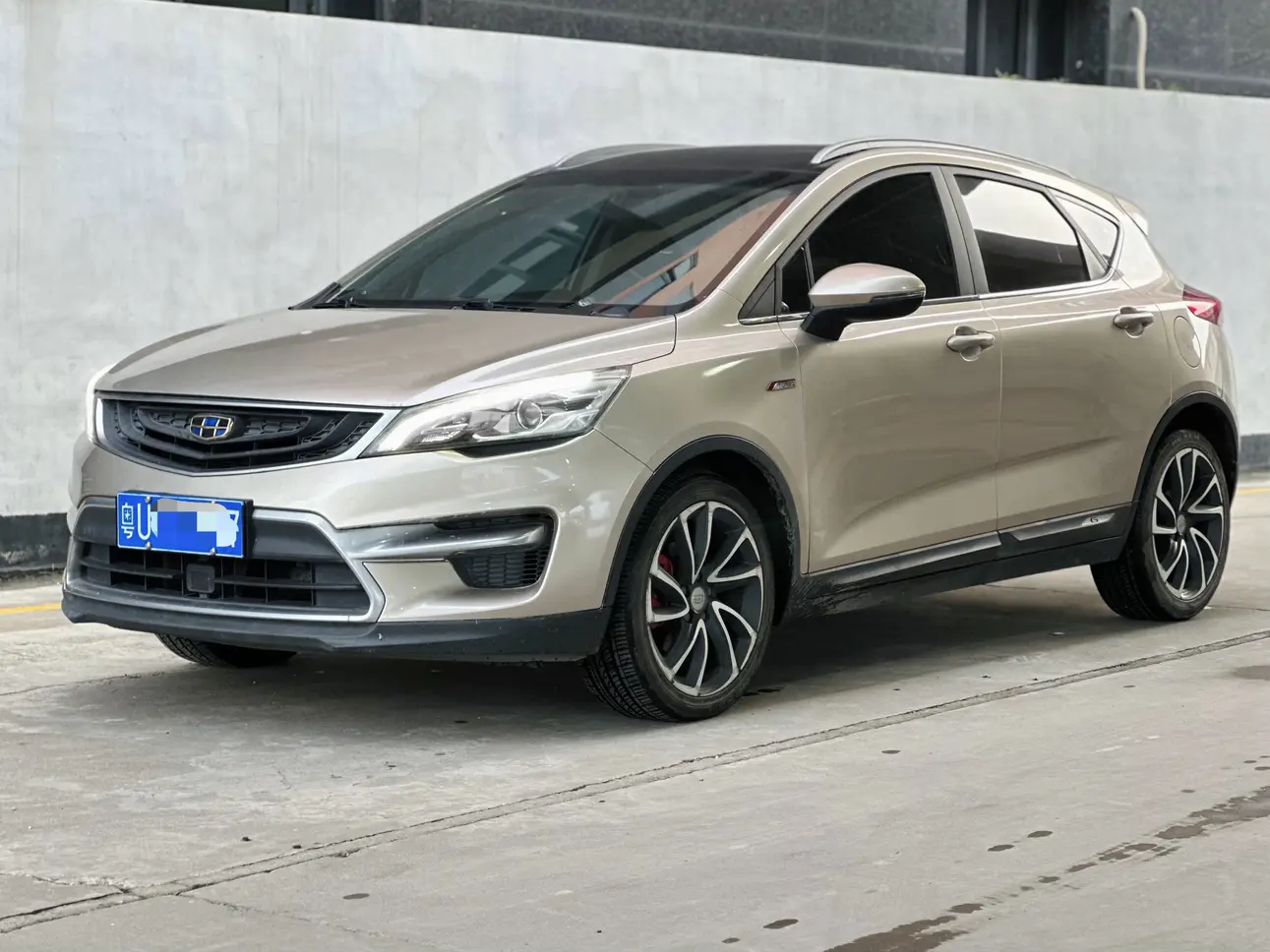 Geely Emgrand GS  из Китая