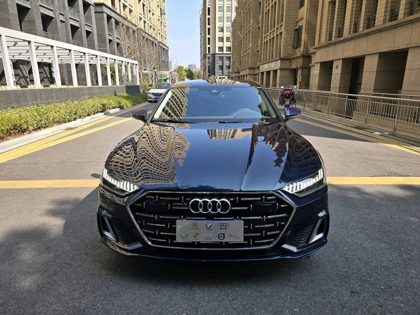 Audi A7L