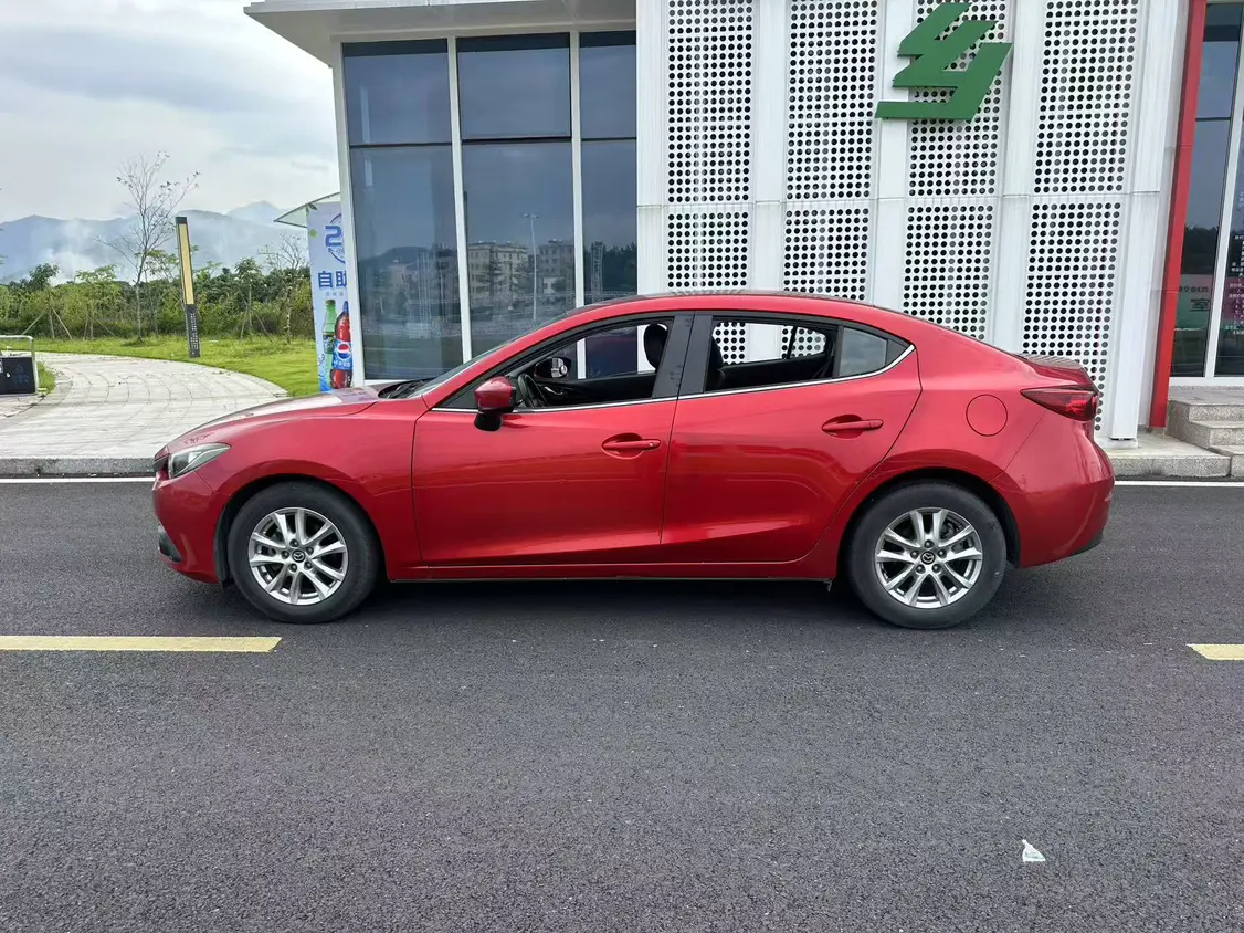 Mazda 3 Angkesela