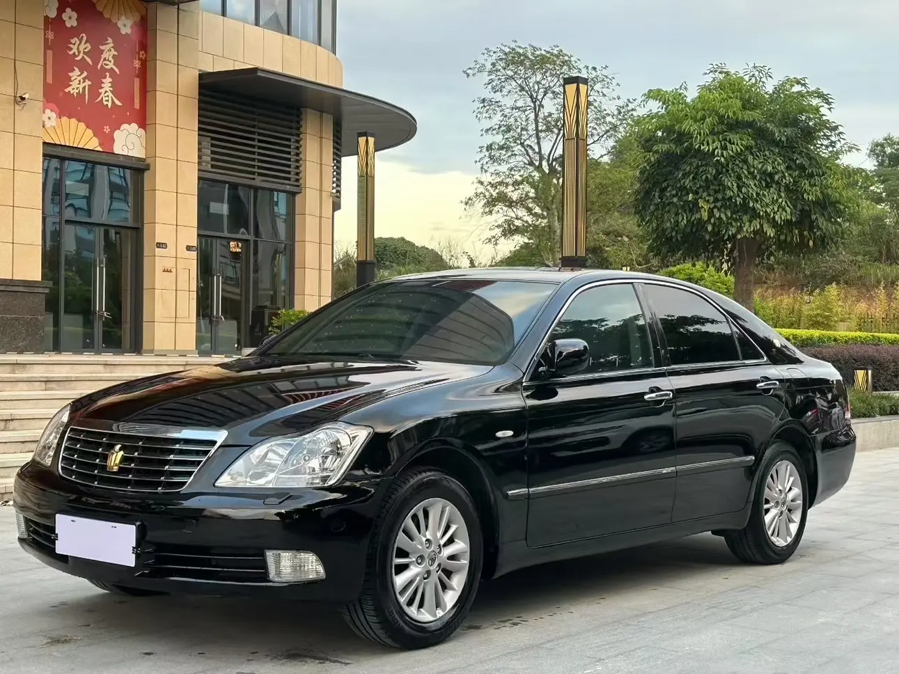 Toyota Crown  из Китая