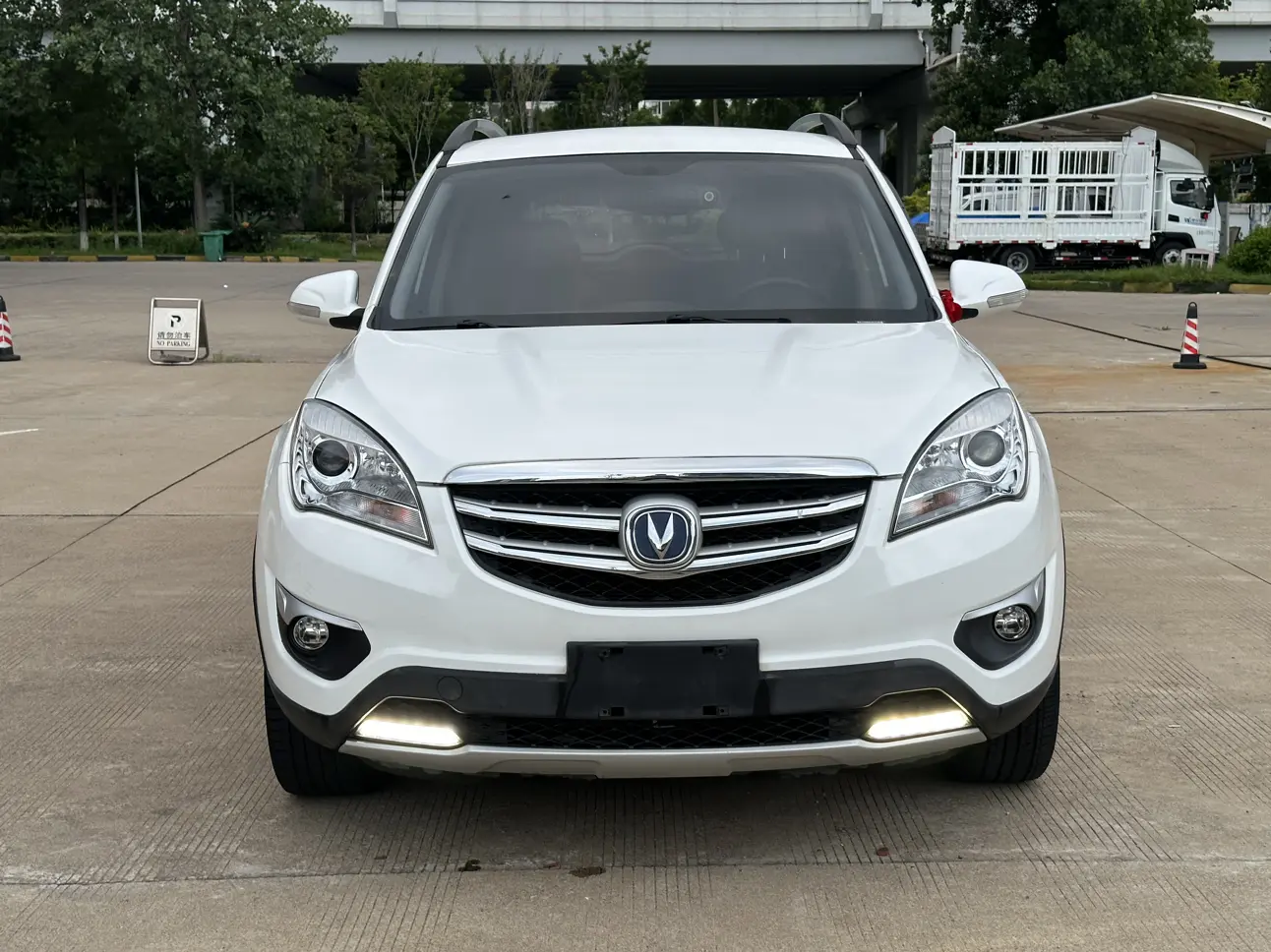 Changan CS35  из Китая