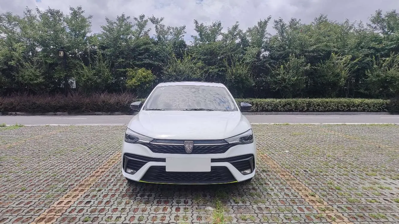 Roewe i5