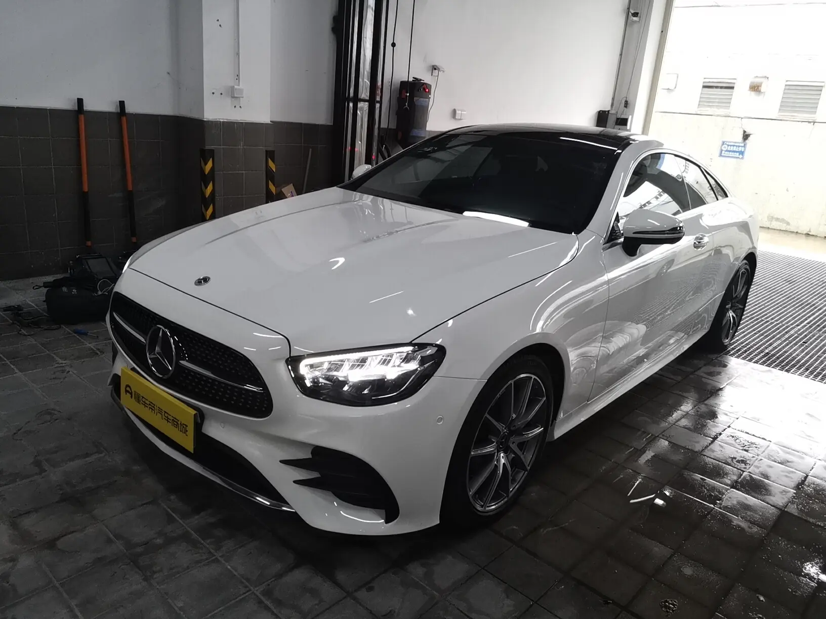 Mercedes-Benz E-Class (imported)  из Китая