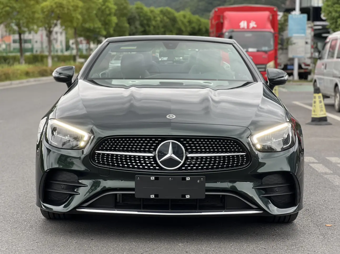 Mercedes-Benz E-Class (imported)  из Китая