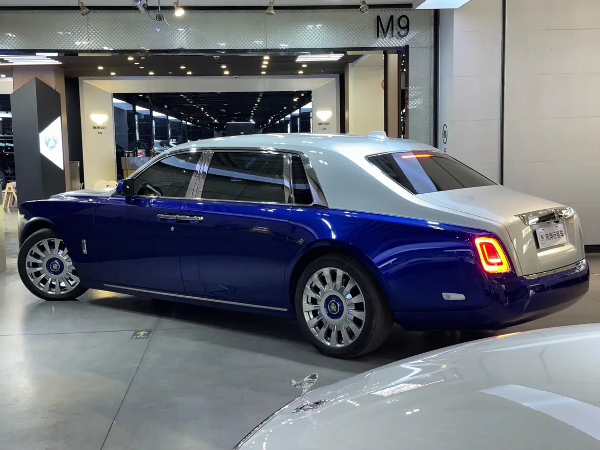 Rolls Royce Phantom