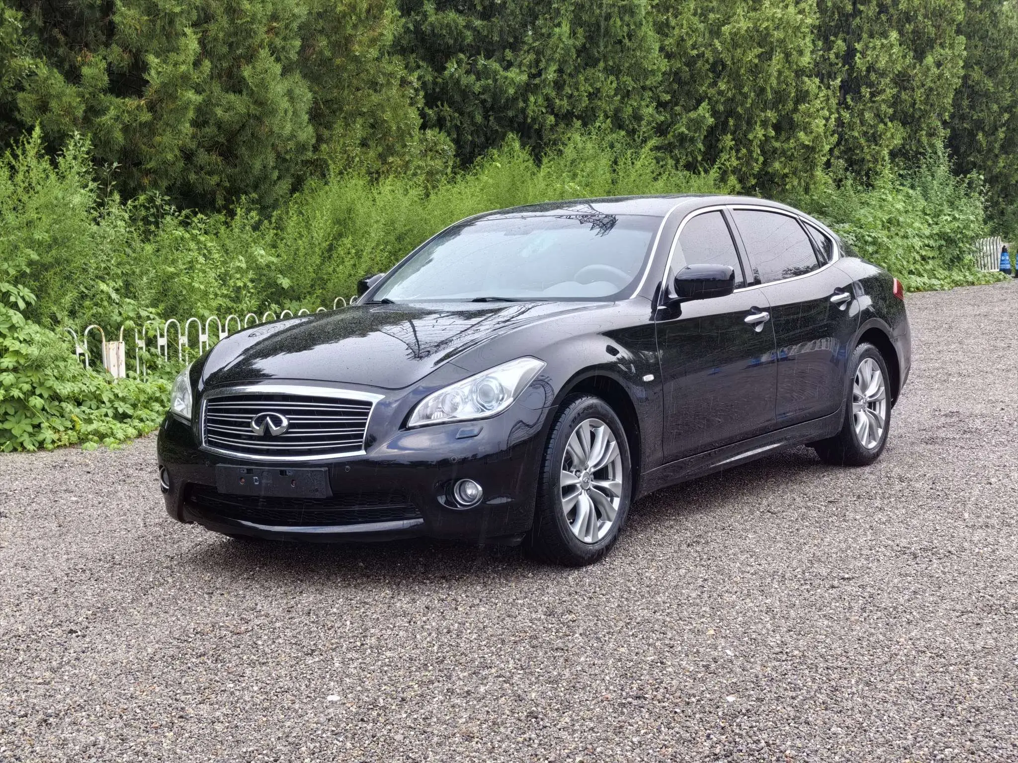 Infiniti M Series
