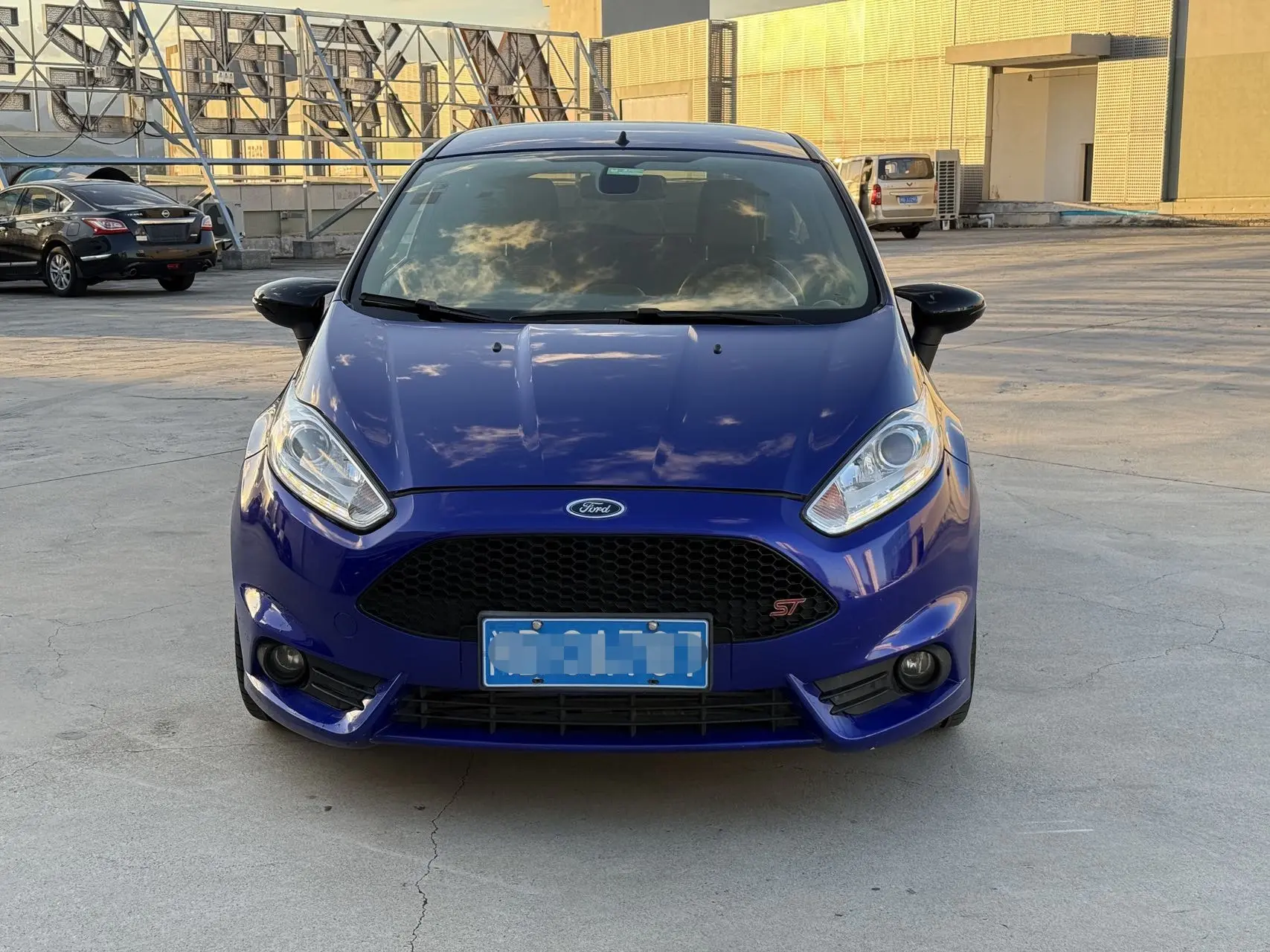 Ford Carnival (imported)