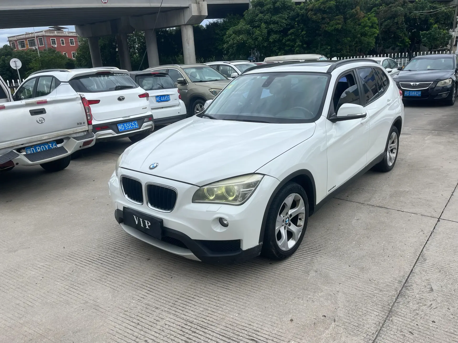 BMW X1 (imported)