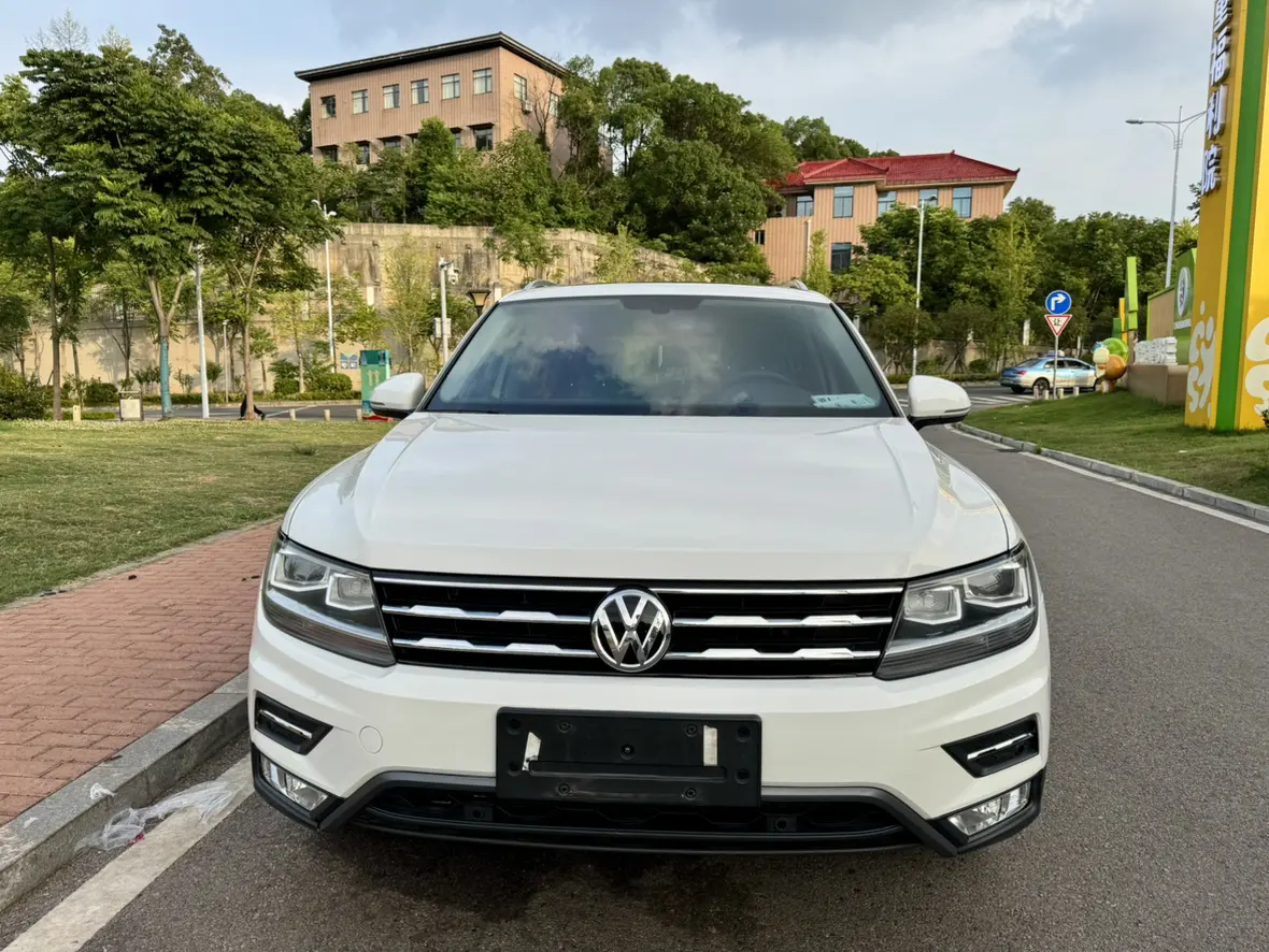 Volkswagen Tiguan L