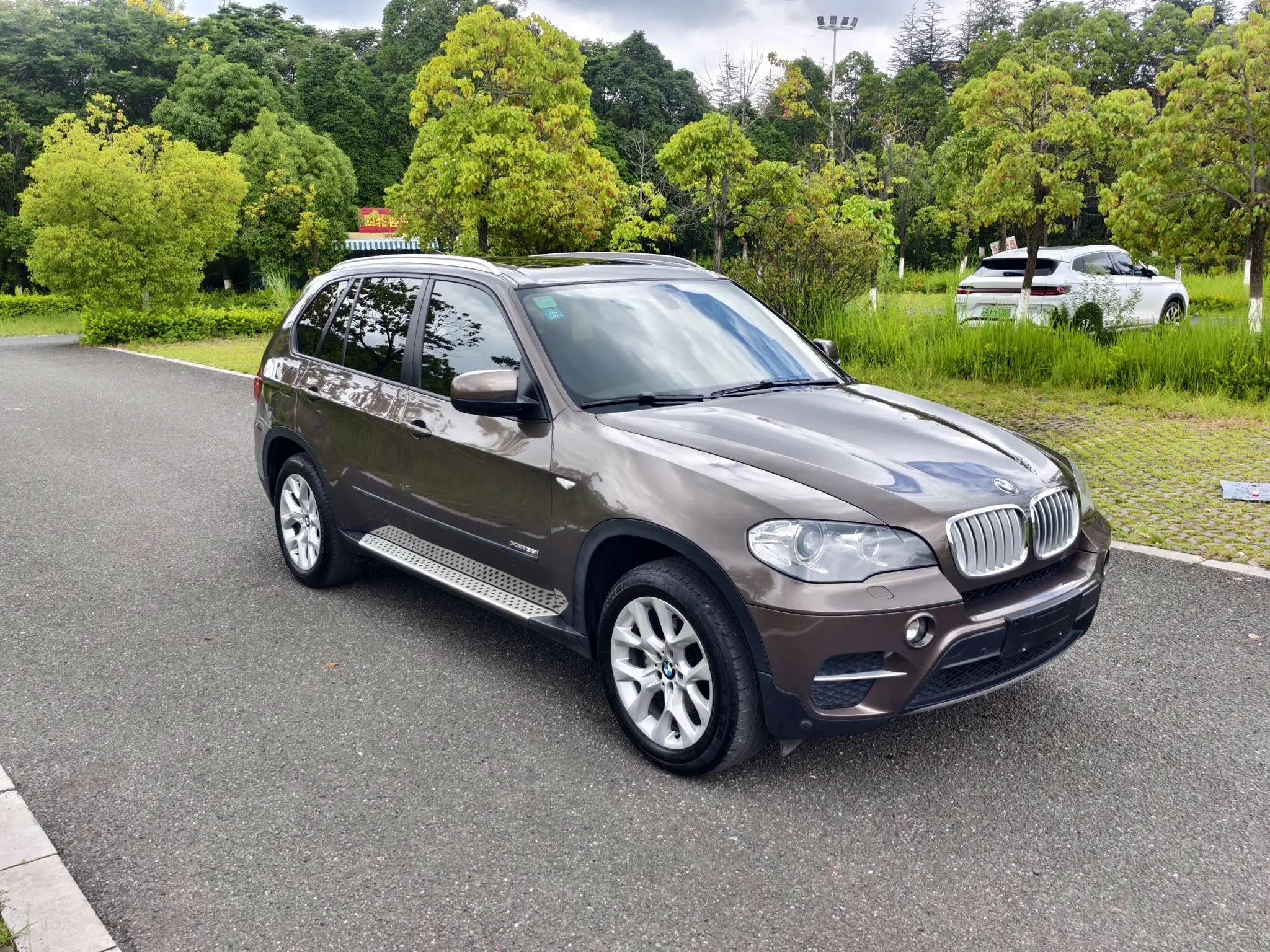 BMW X5 (imported)
