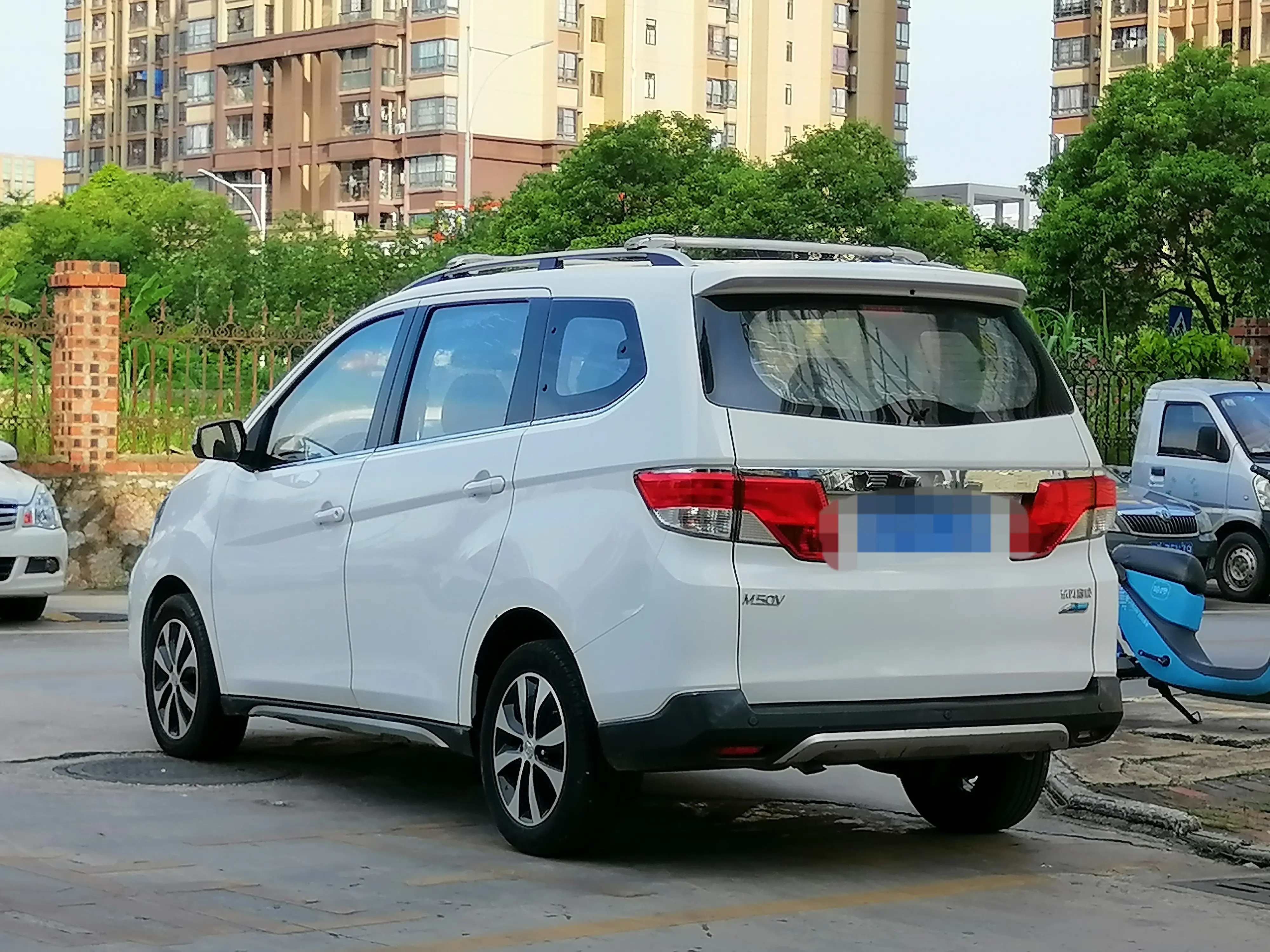 Kai Chen Venucia M50V