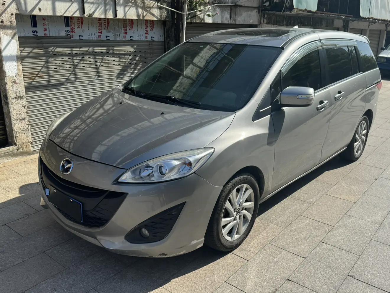 Mazda 5