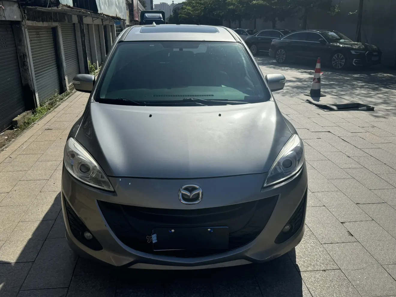 Mazda 5