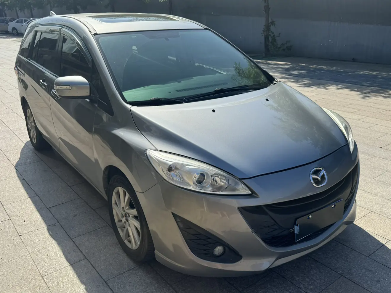 Mazda 5