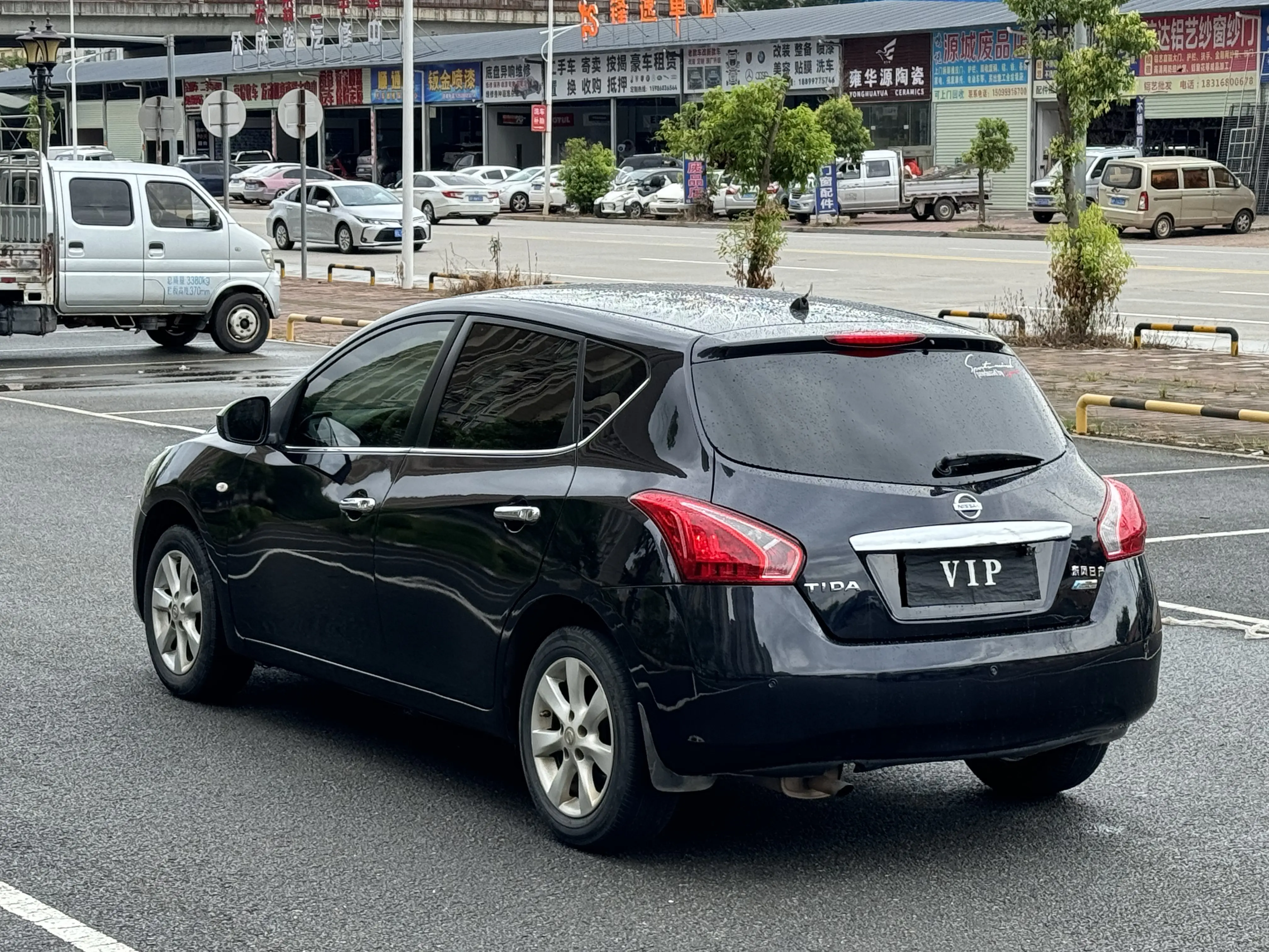 Nissan Tiida