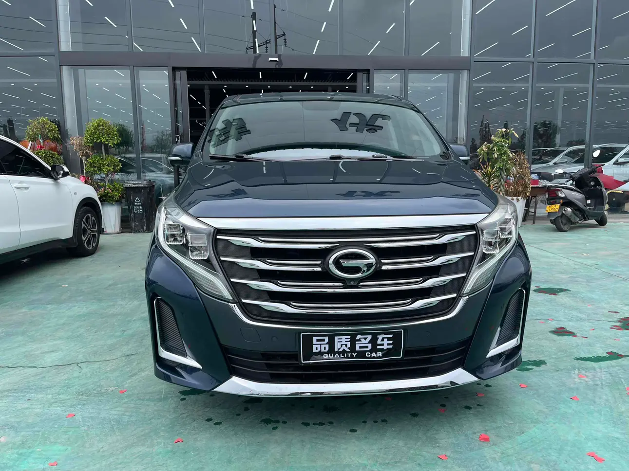 GAC Trumpchi M8  из Китая