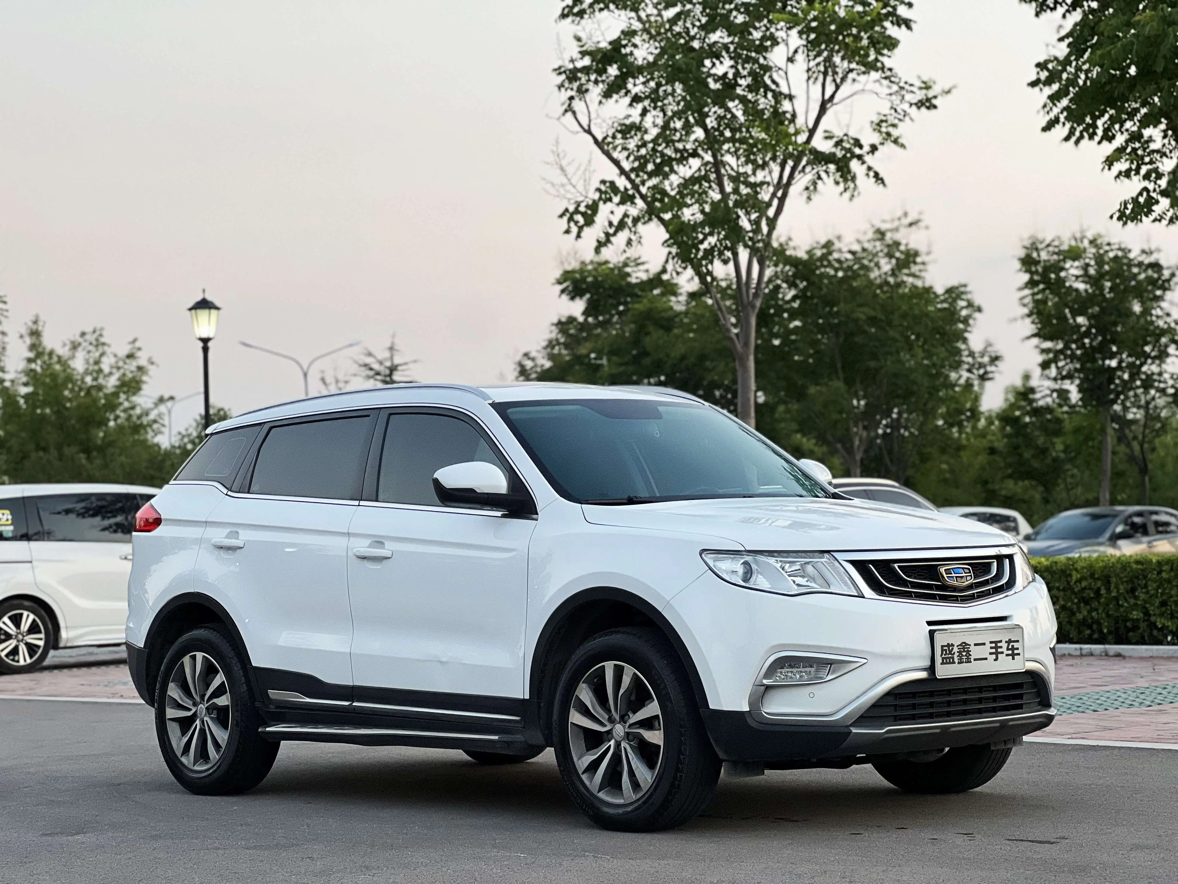Geely Atlas