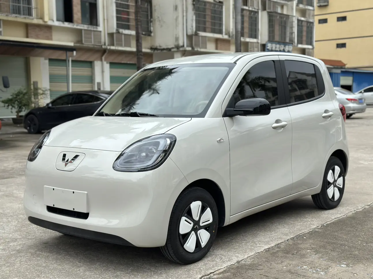 Wuling Hongguang MINIEV  из Китая