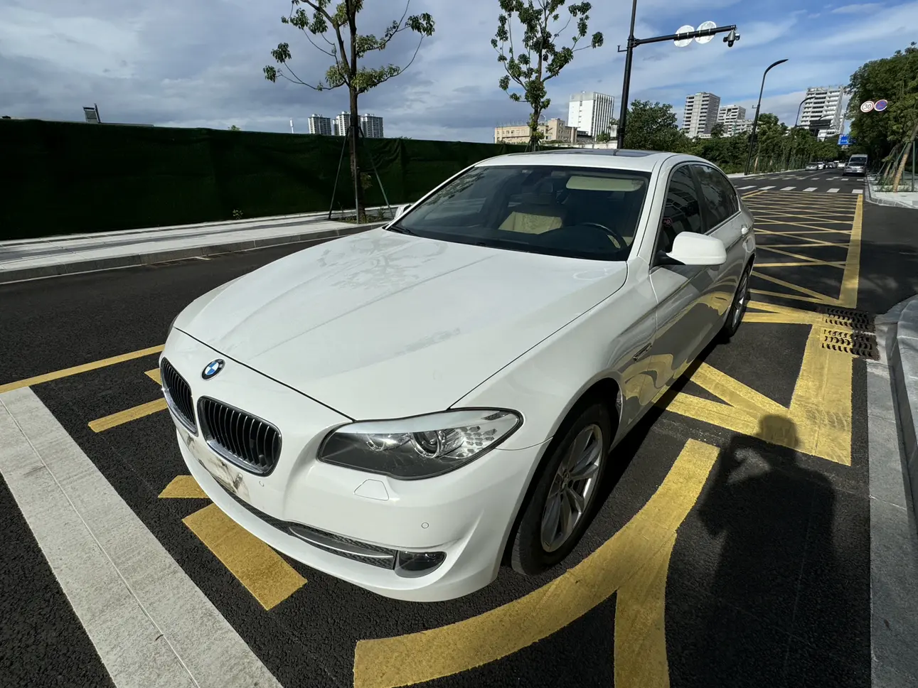 BMW 5 Series  из Китая