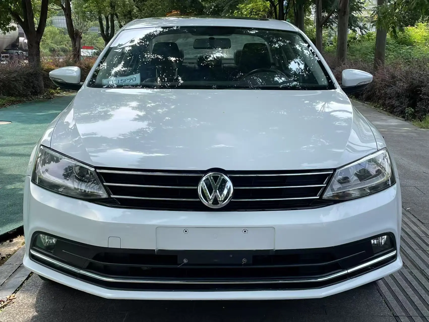 Volkswagen Sagitar  из Китая