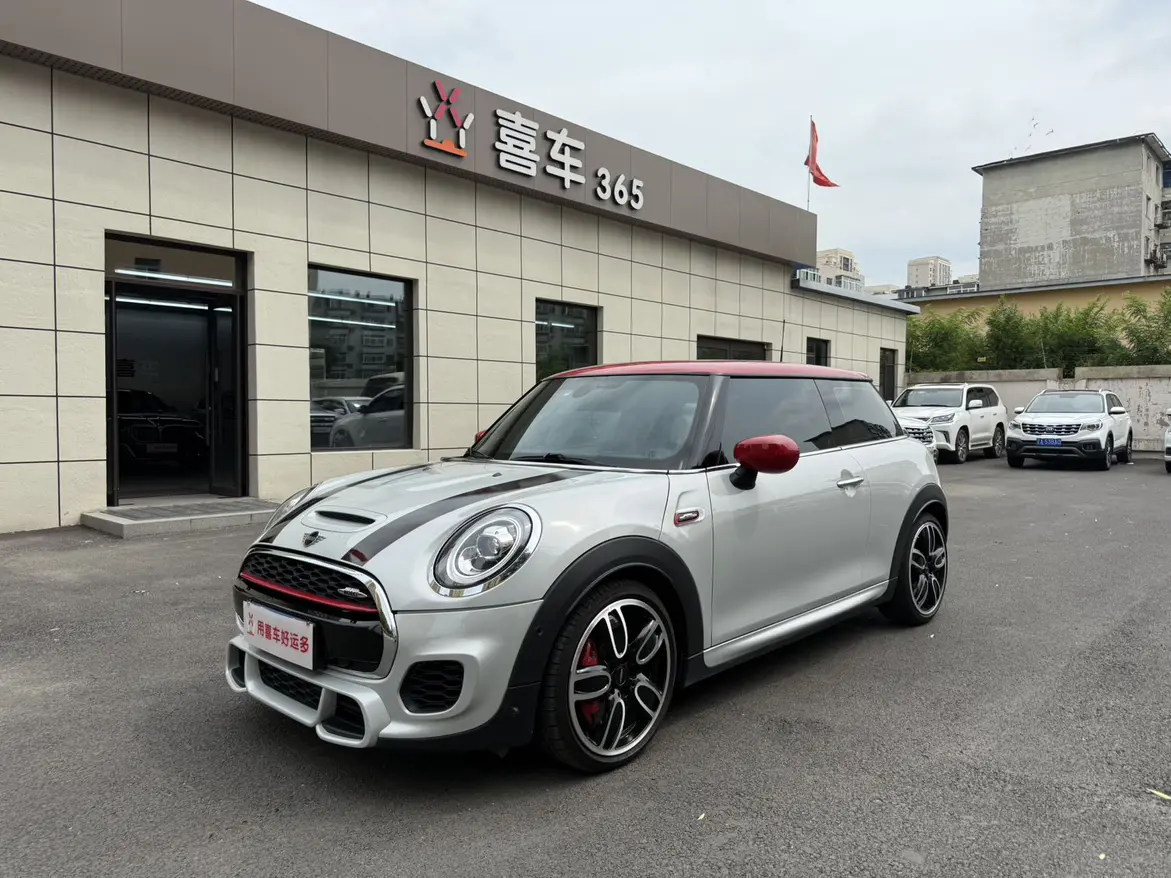 MINI JCW