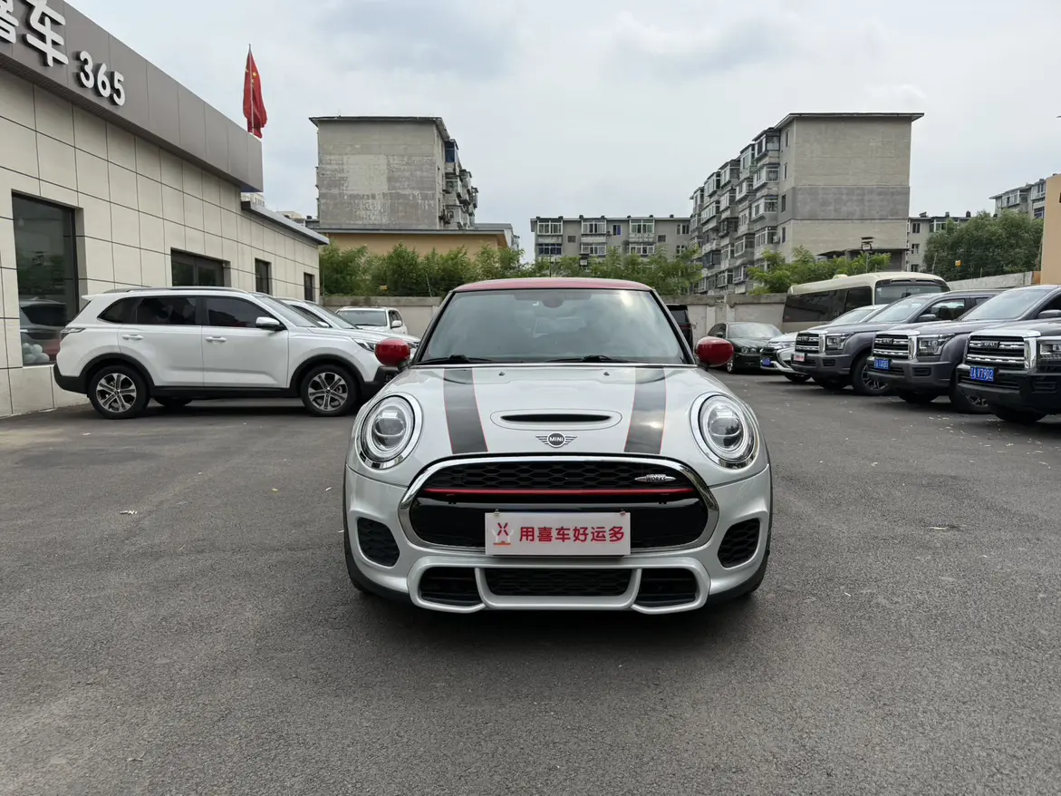 MINI JCW