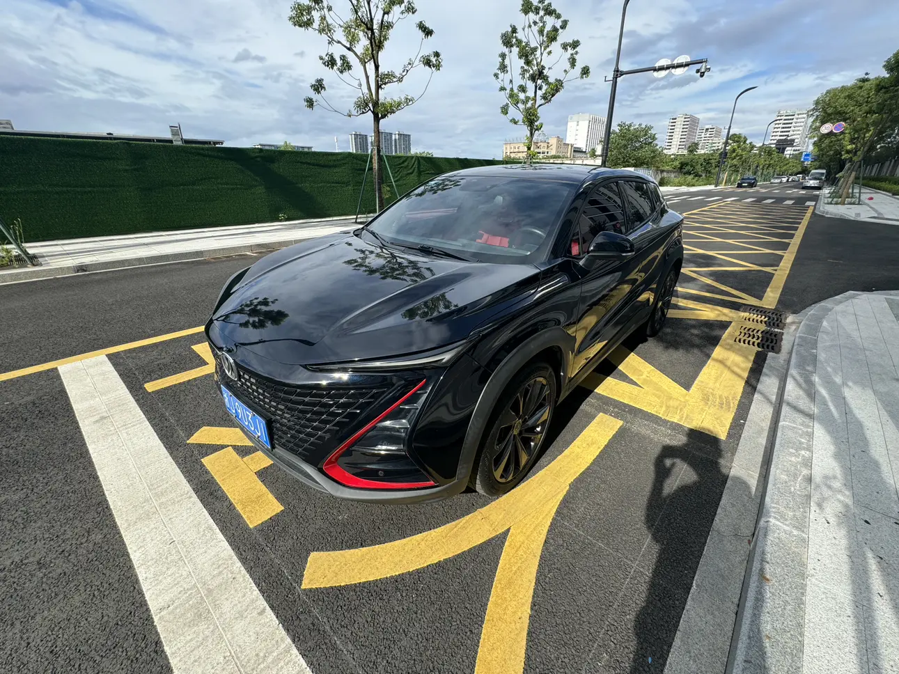 Changan UNI-T  из Китая