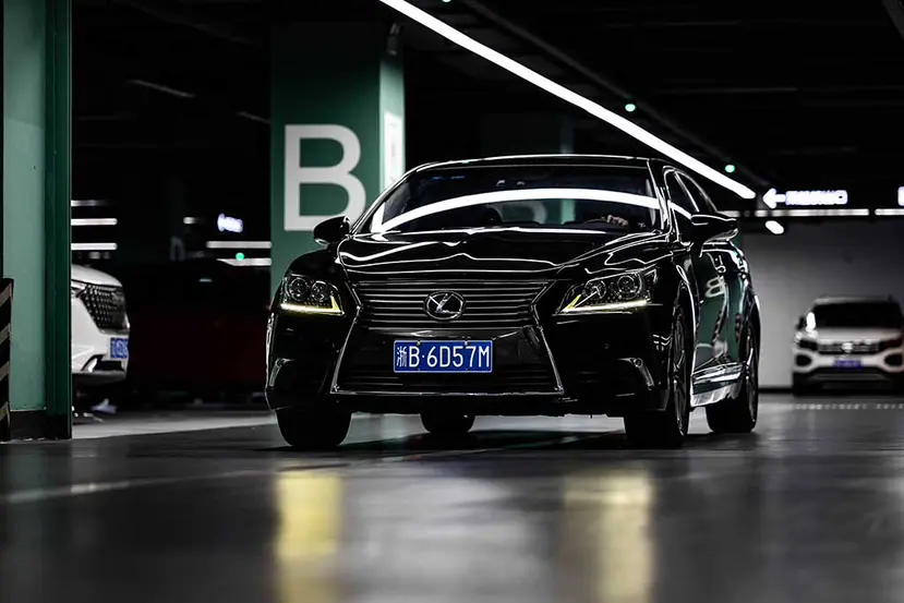 Lexus LS