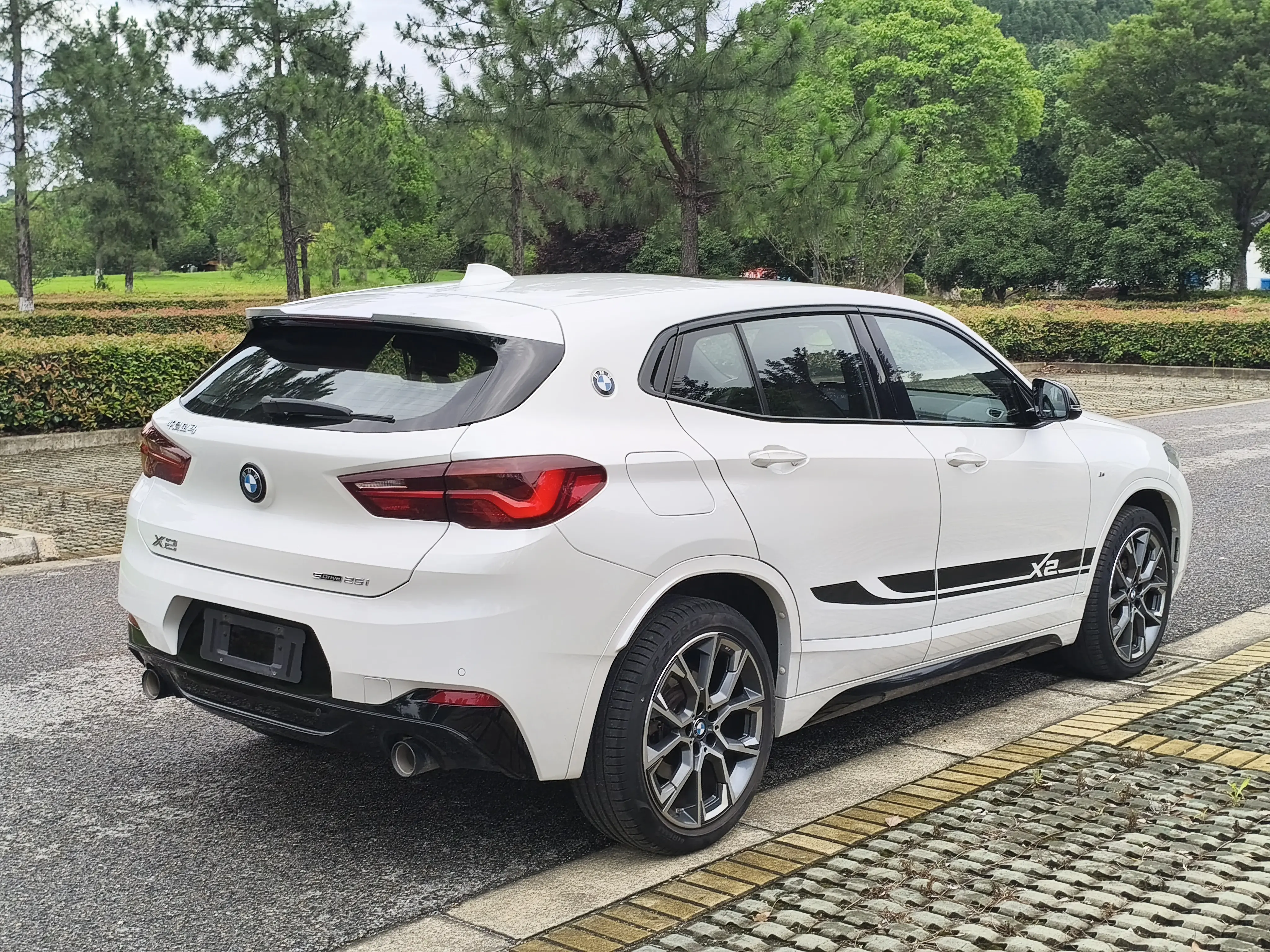 BMW X2