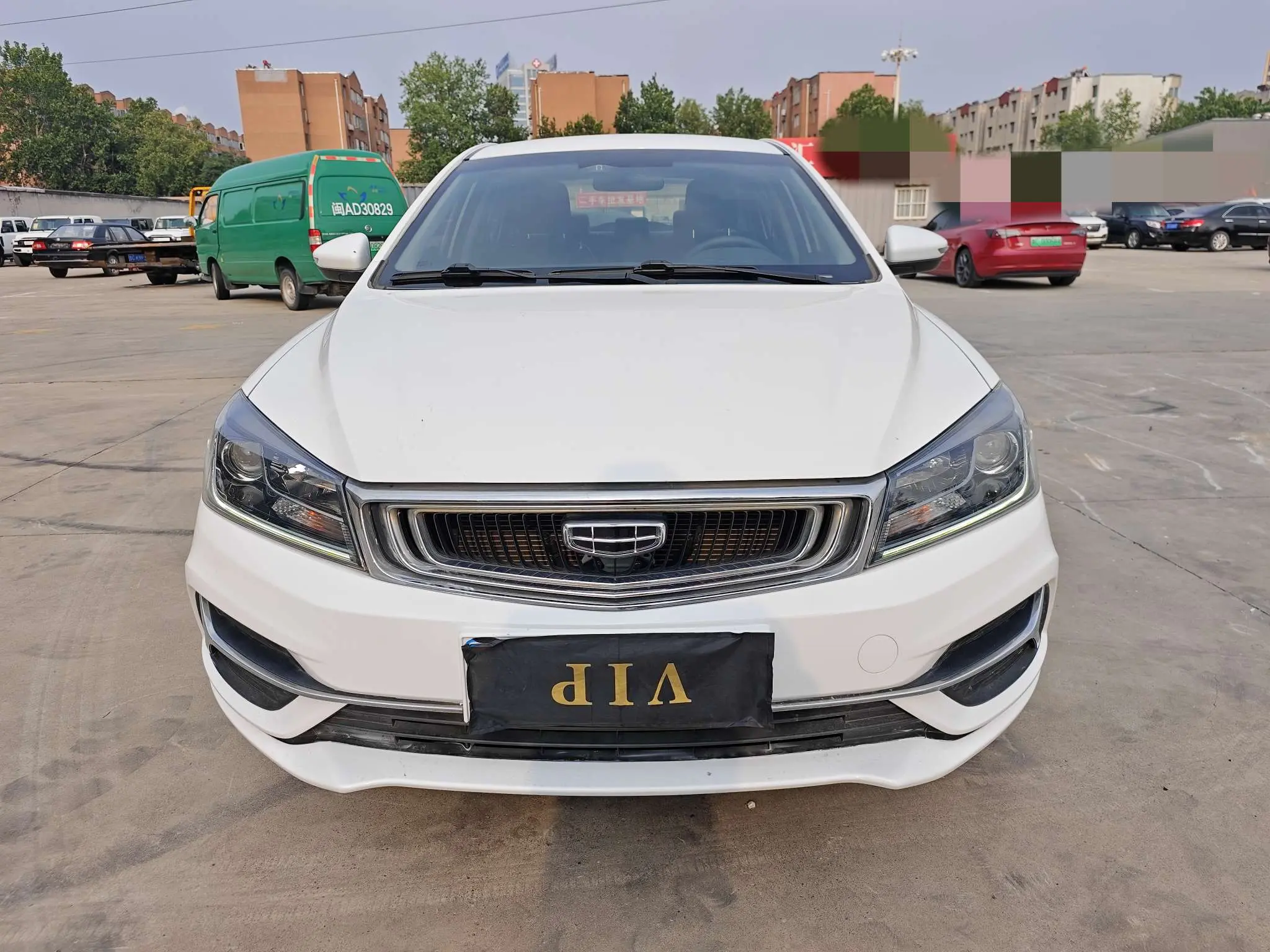 Geely Emgrand  из Китая