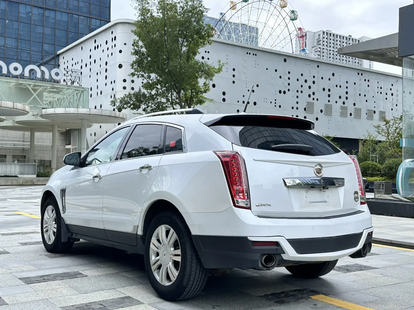 Cadillac SRX
