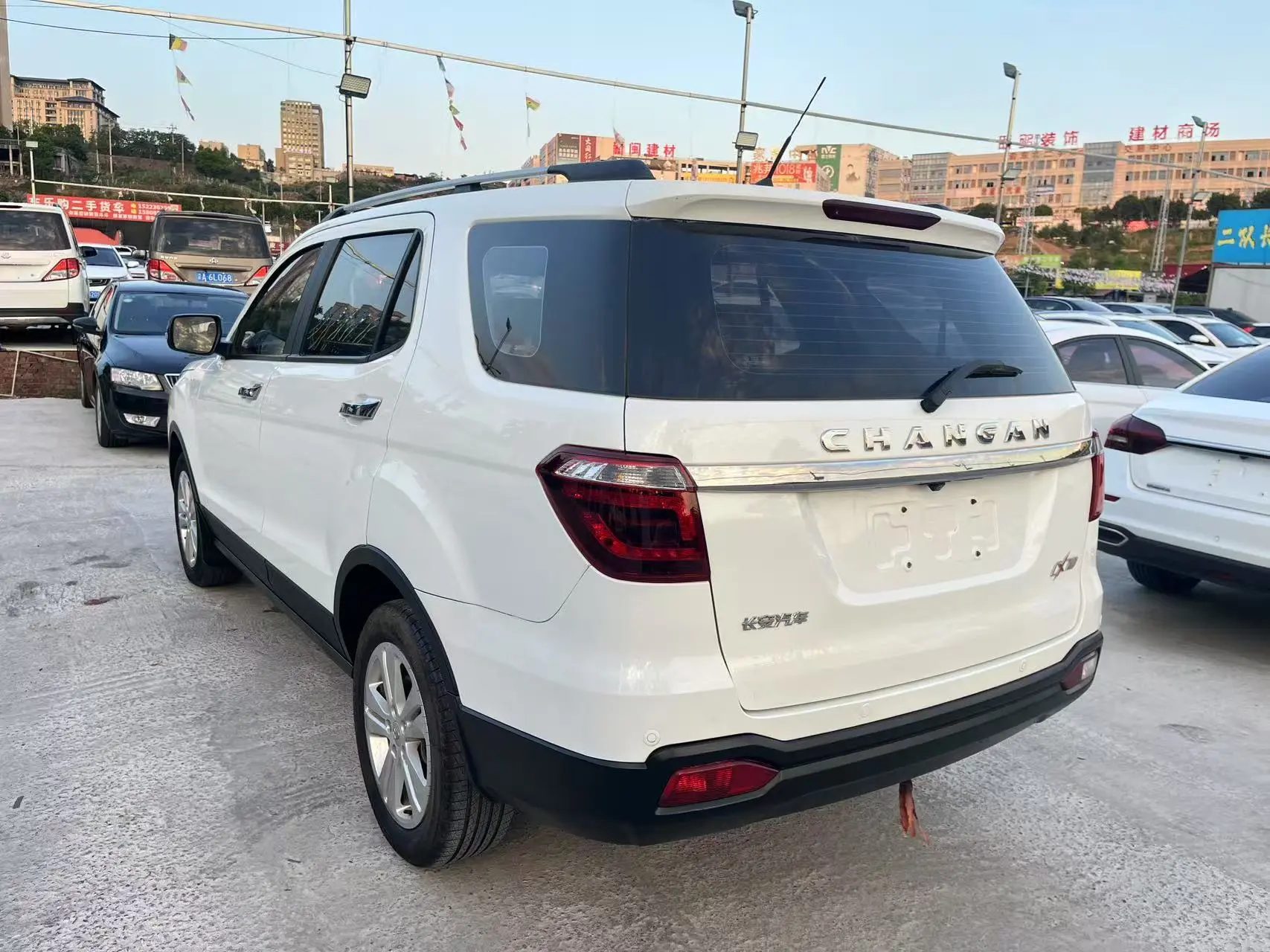 Oshan Changan Auchan CX70