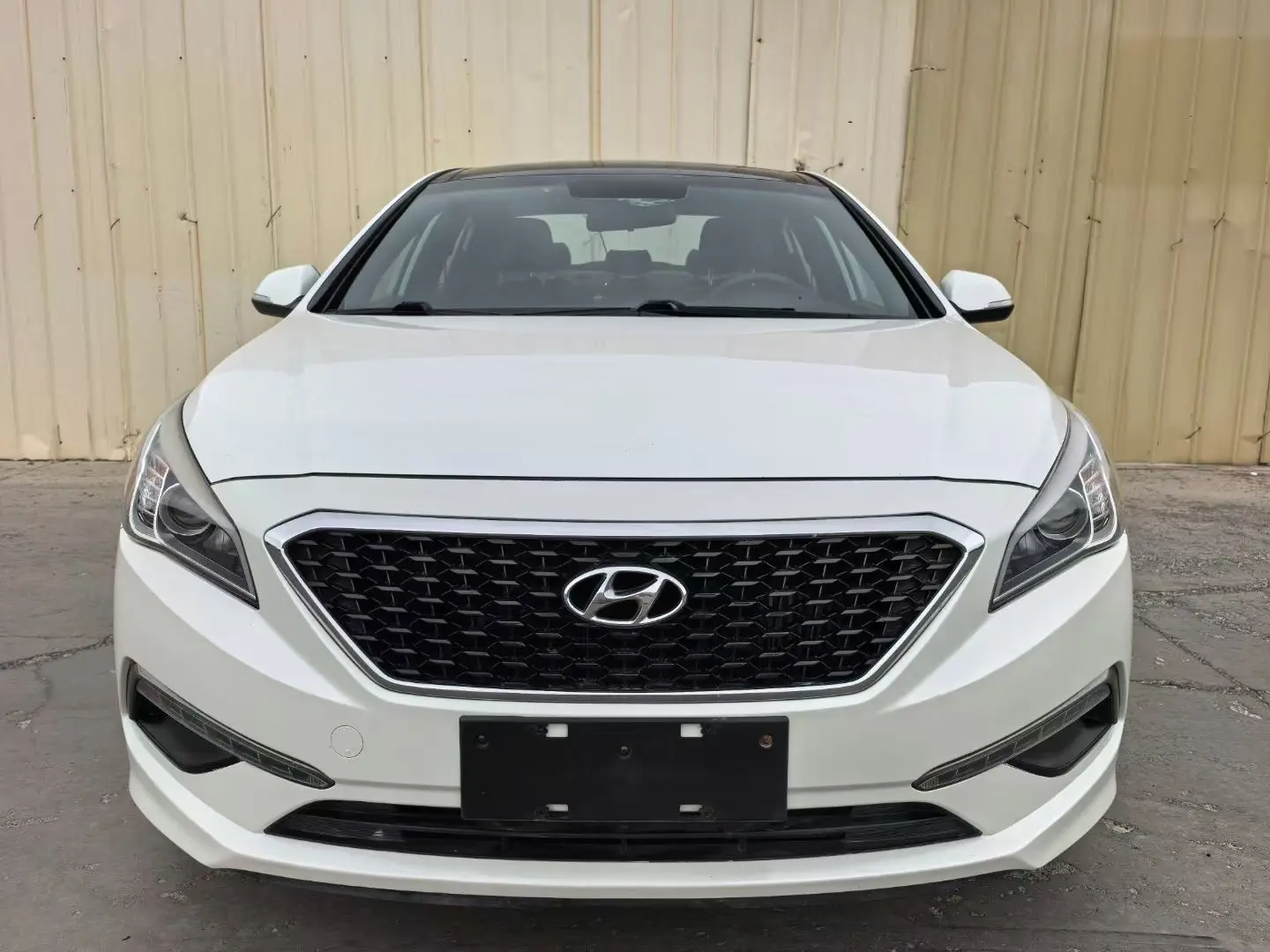 Hyundai Sonata nine