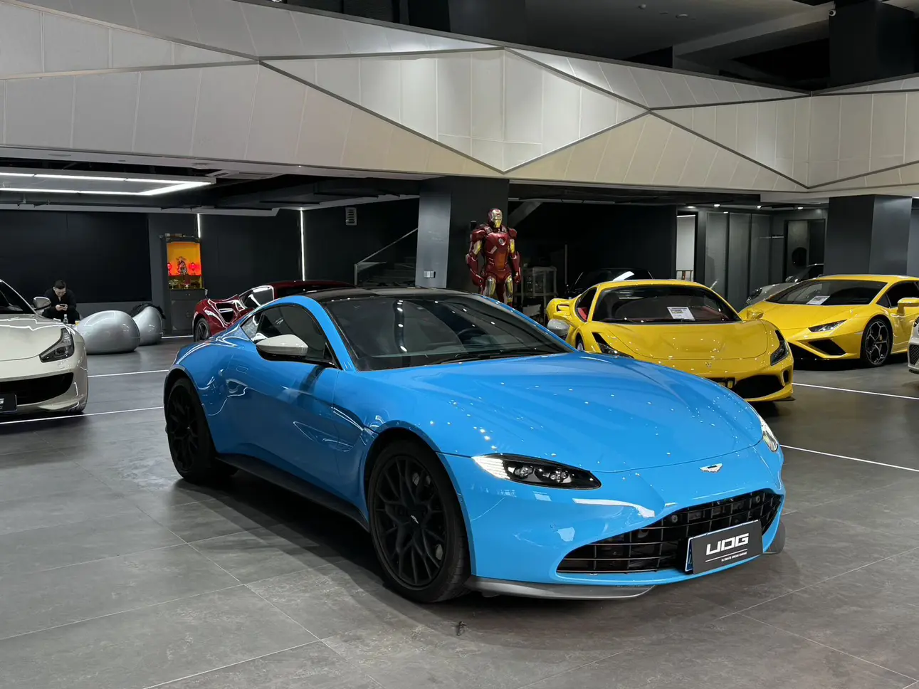 Aston Martin Vantage