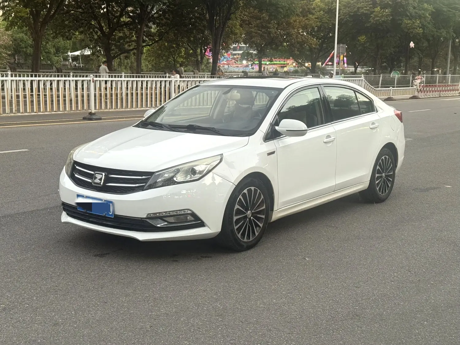 Zotye Z560