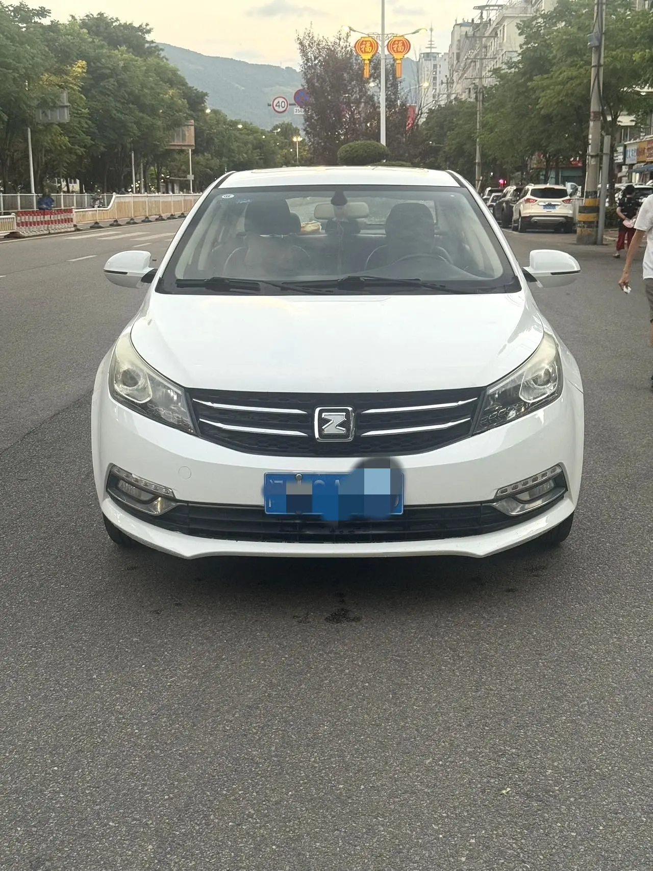 Zotye Z560