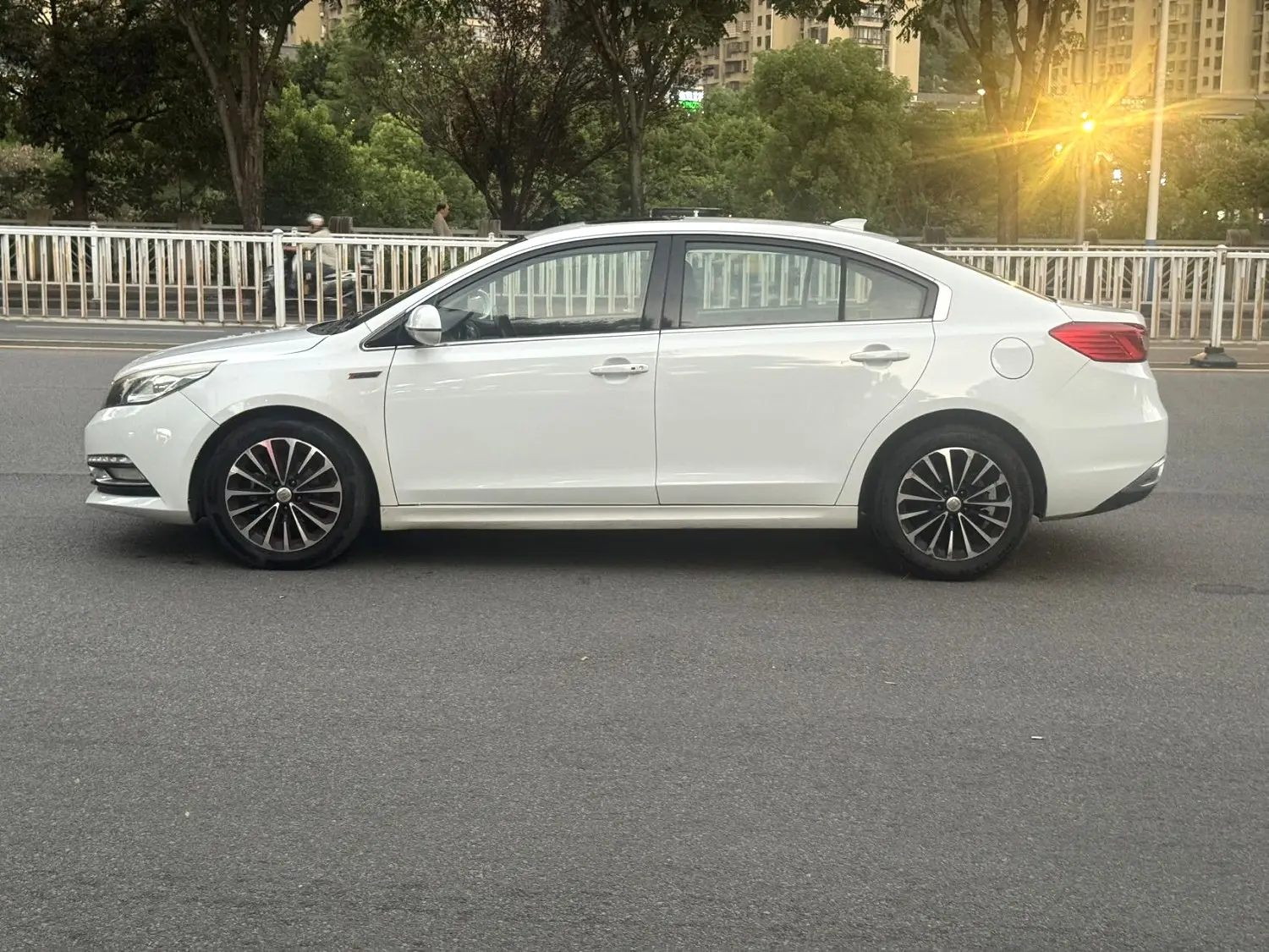 Zotye Z560