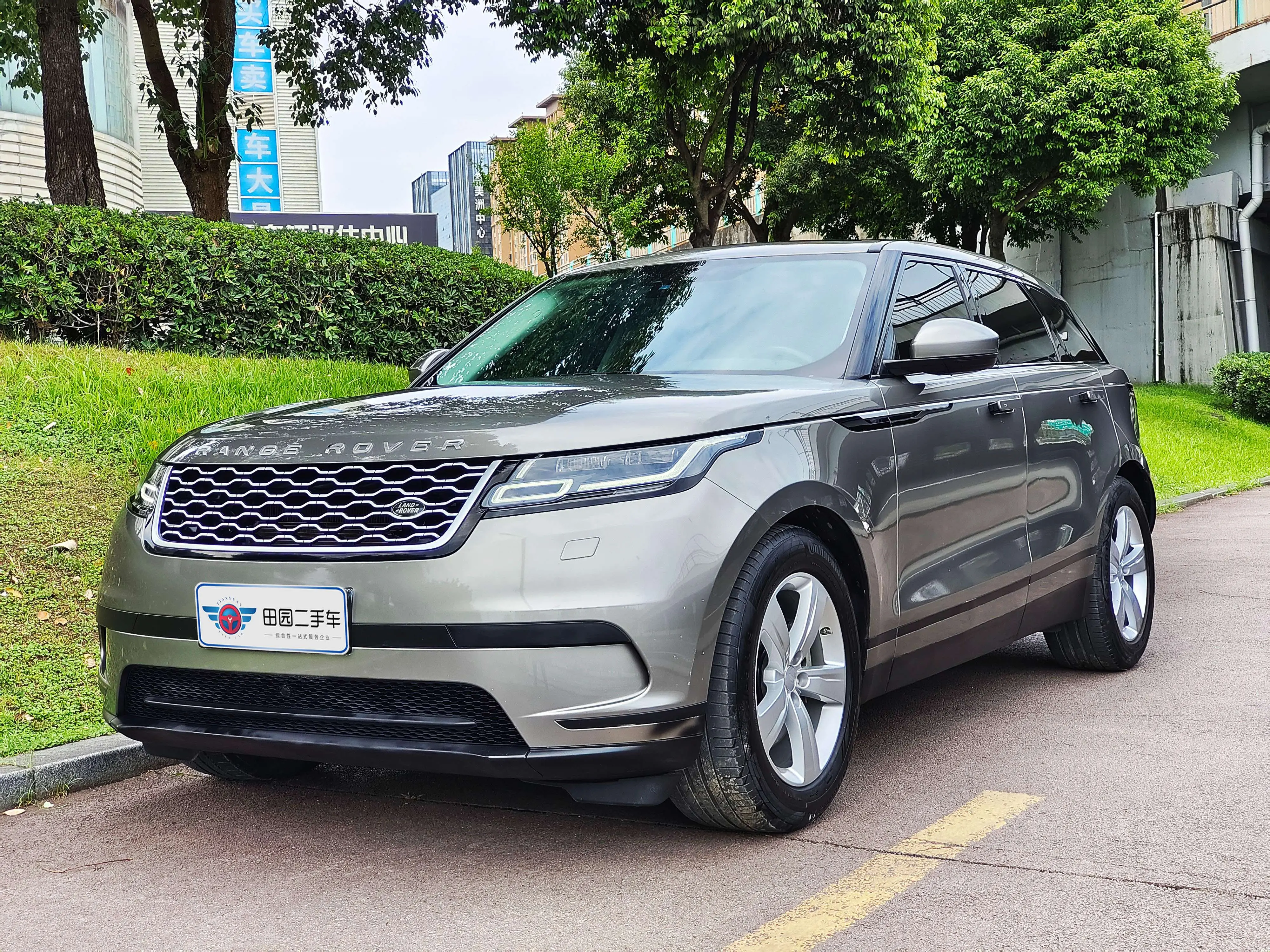 Land Rover Range Rover Velar