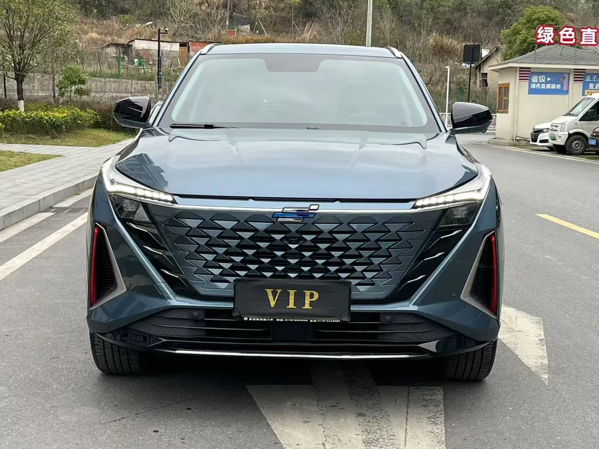 Oshan Changan Auchan Z6