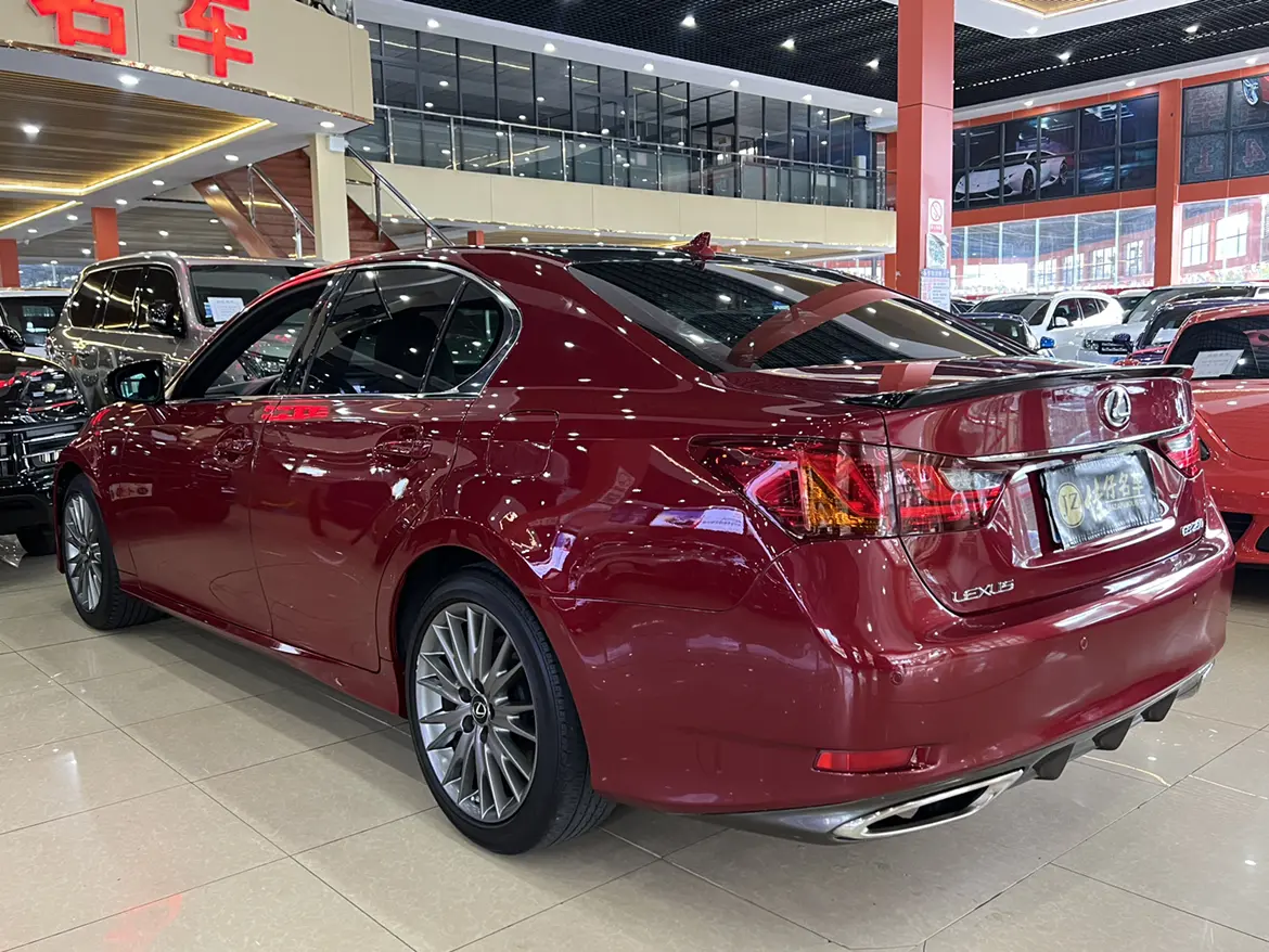 Lexus GS