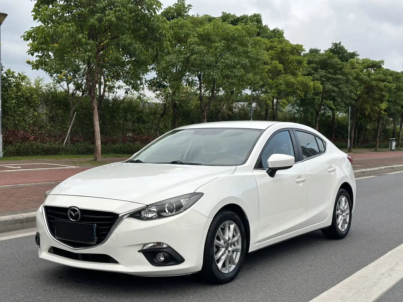 Mazda 3 Angkesela