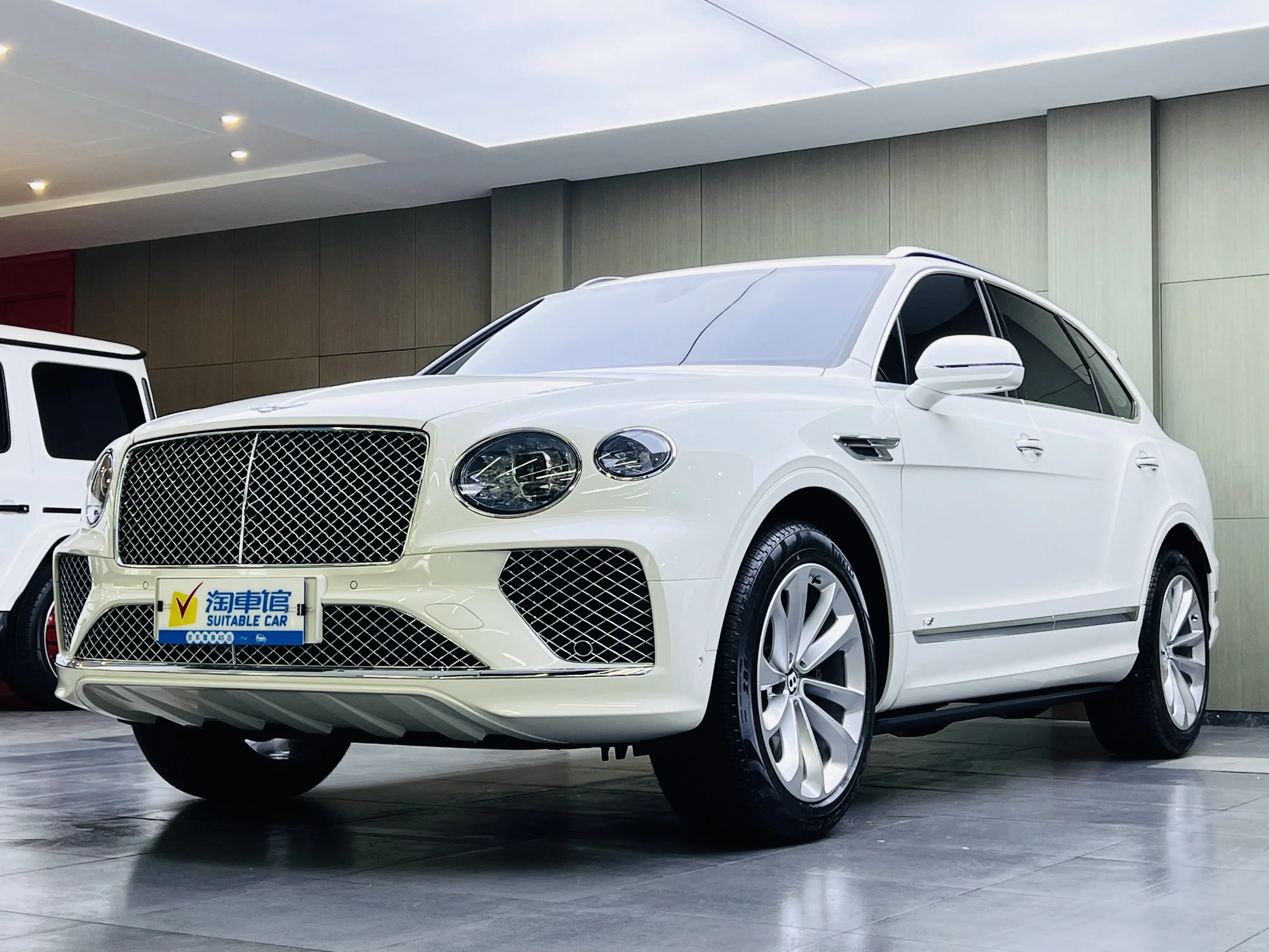 Bentley Bentayga  из Китая