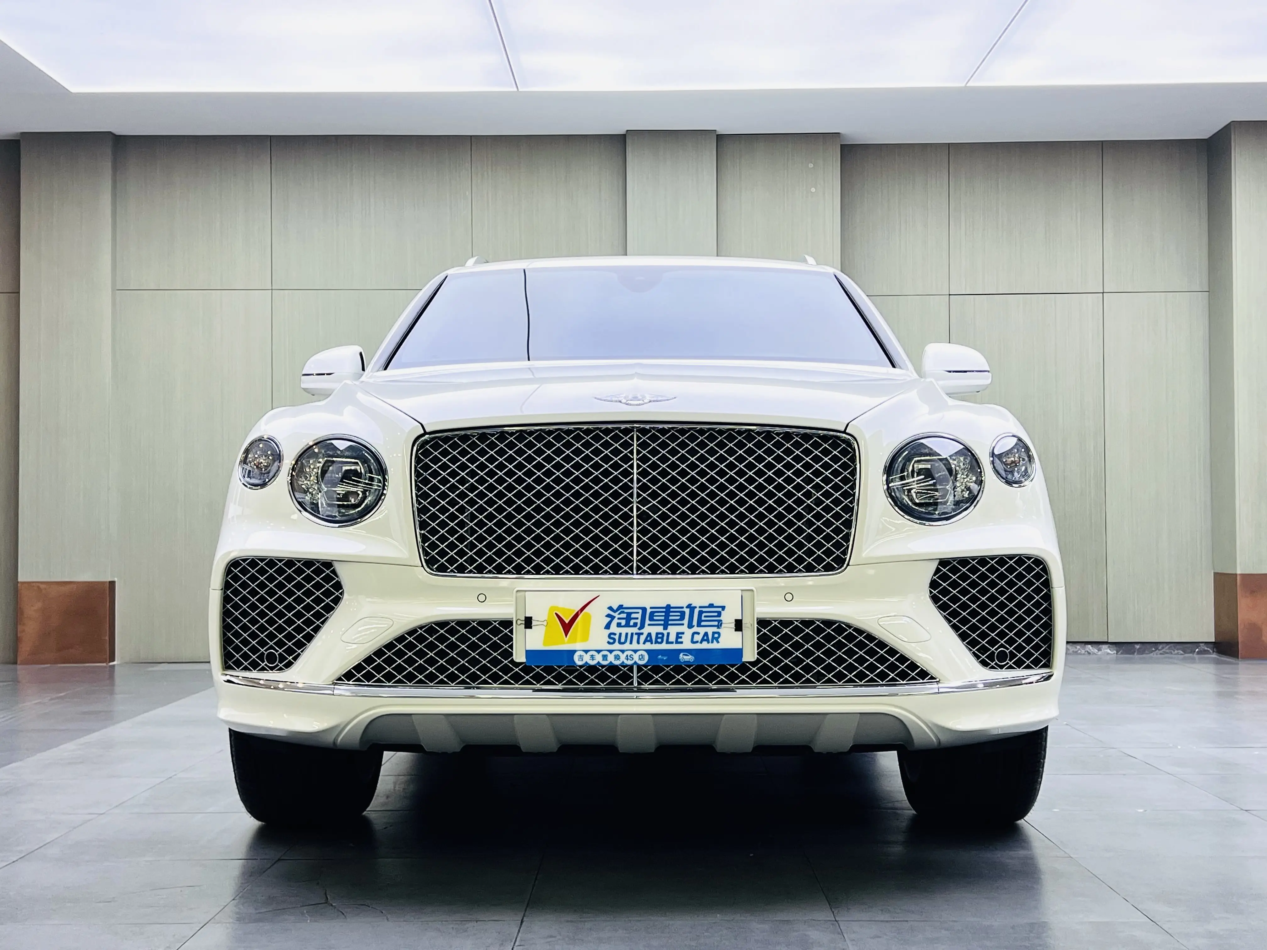 Bentley Bentayga  из Китая