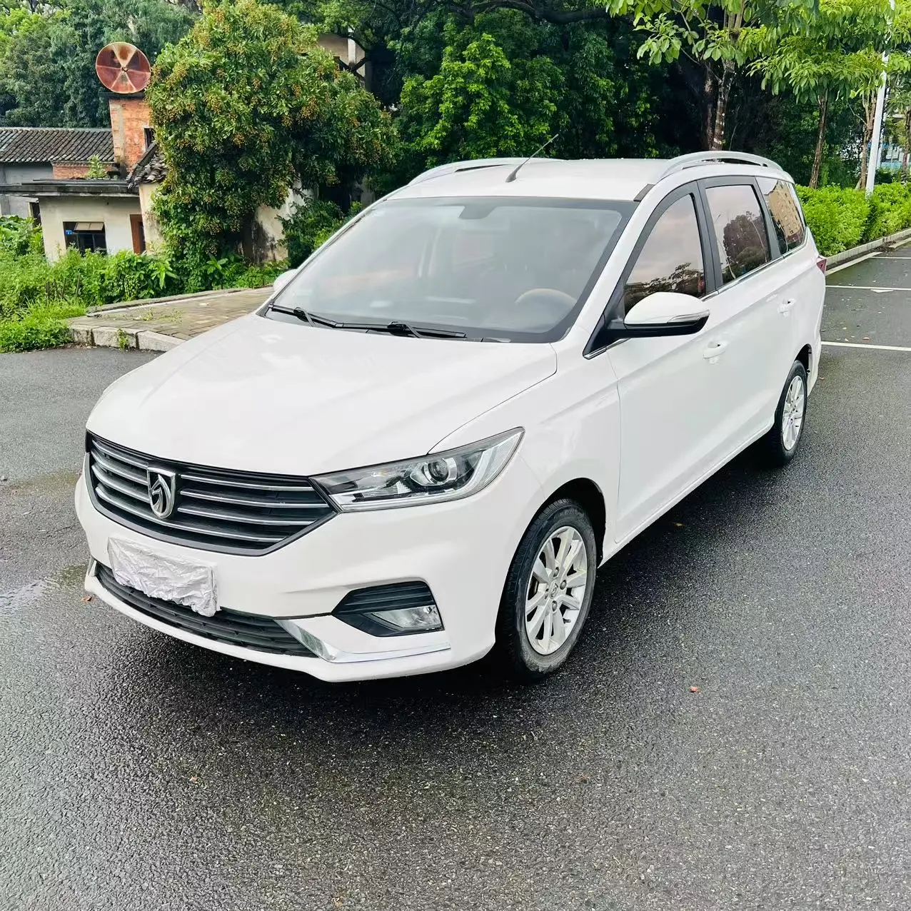Baojun 360
