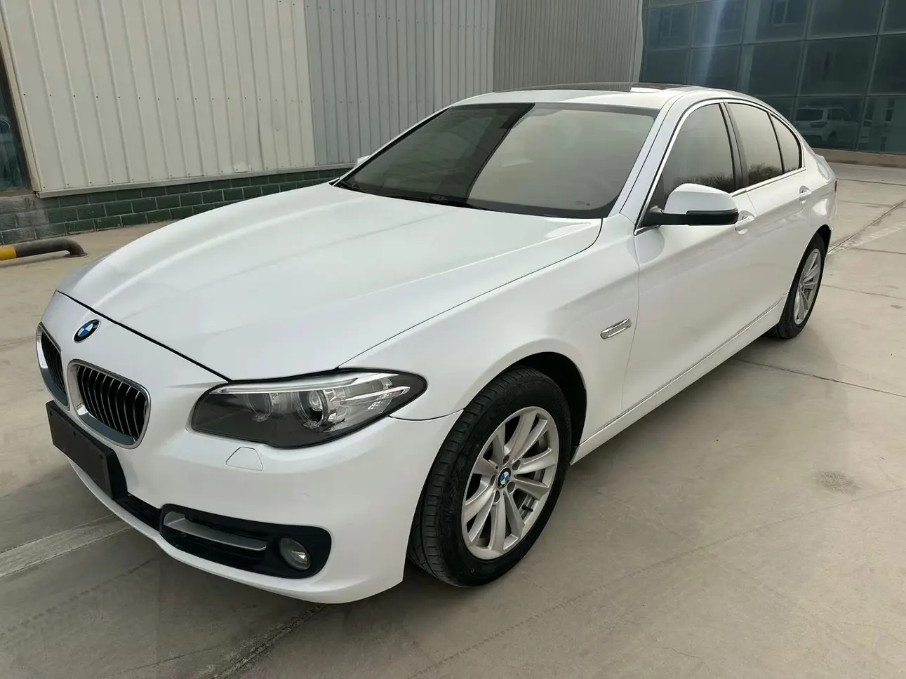 BMW 5 Series (imported)  из Китая