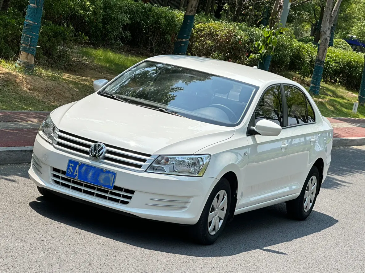 Volkswagen Santana  из Китая