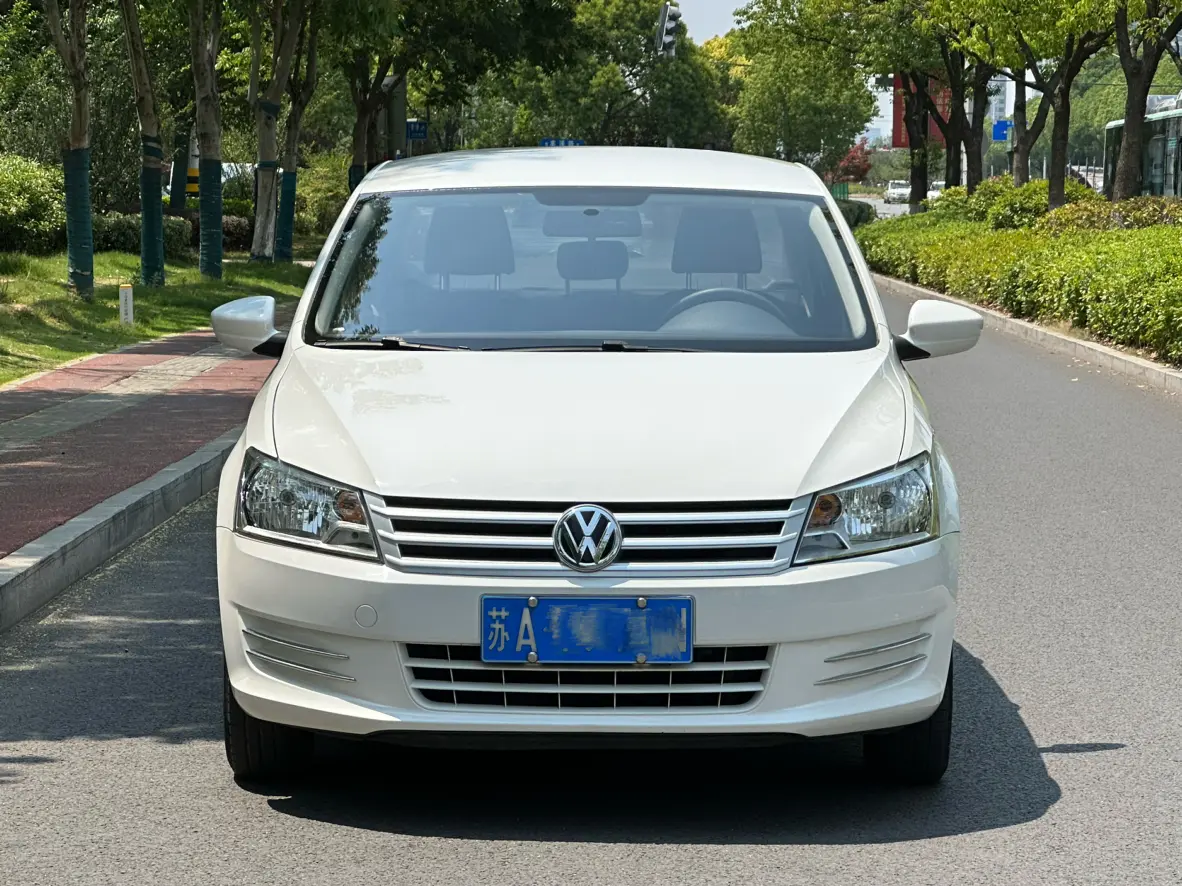 Volkswagen Santana  из Китая