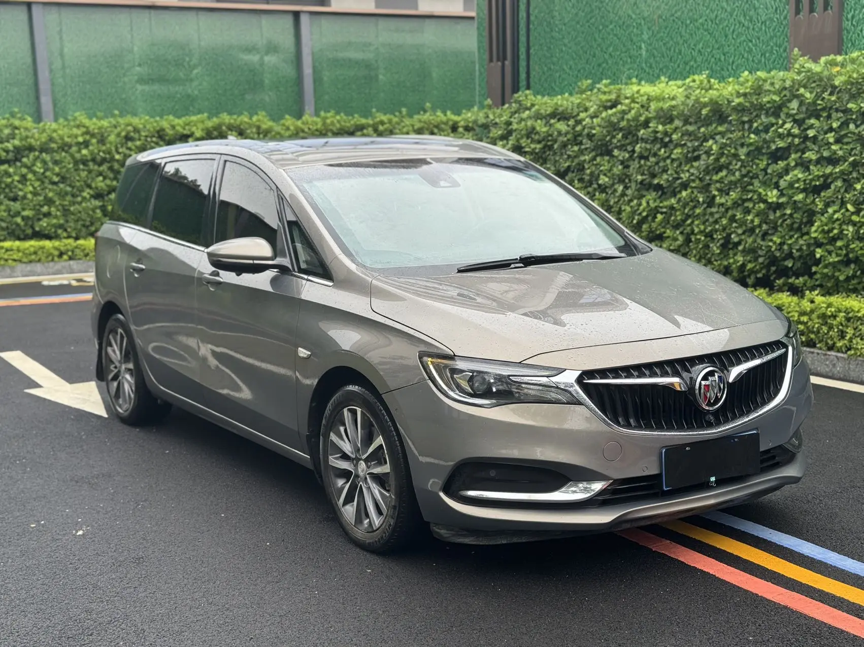 Buick GL6
