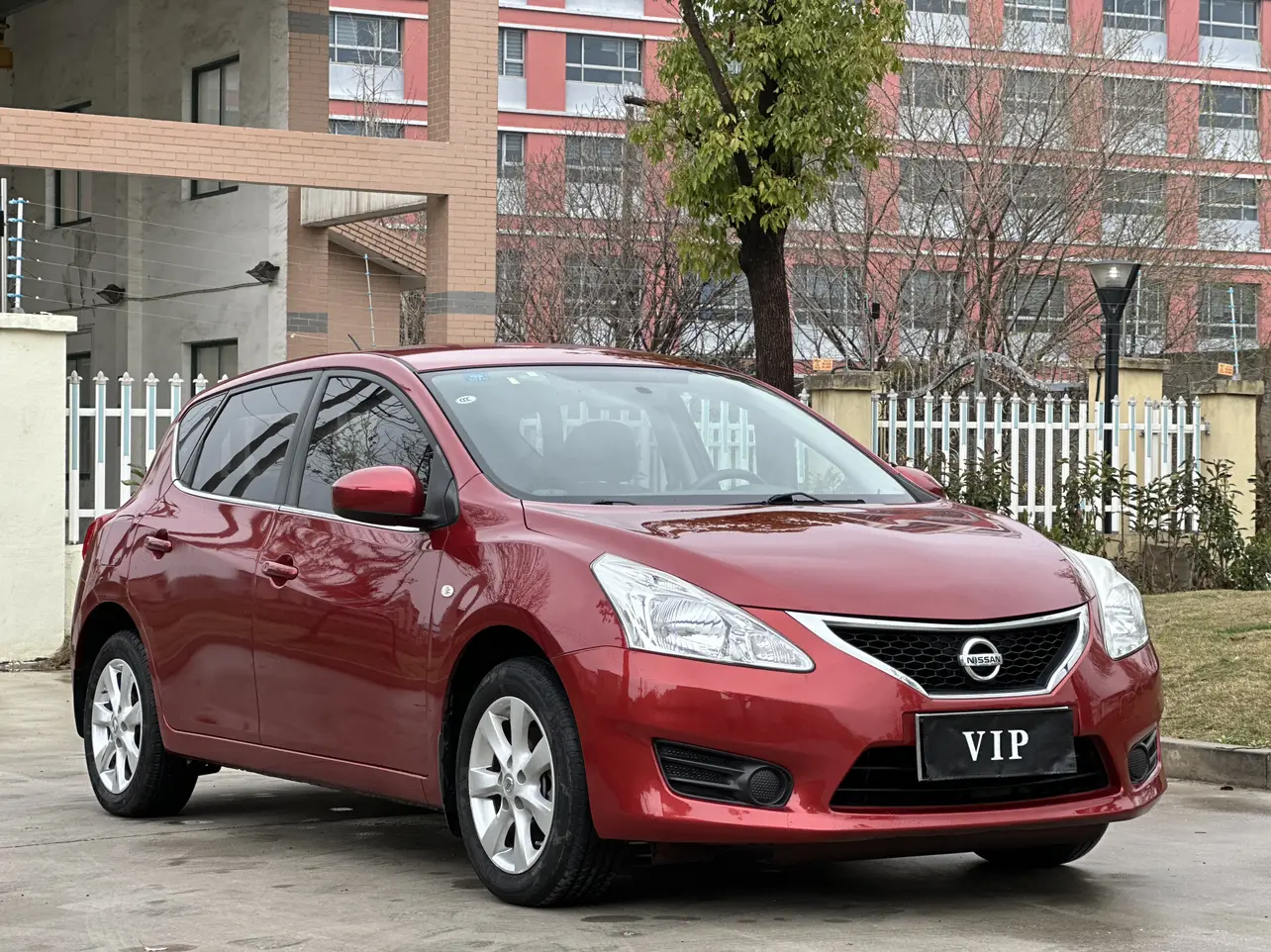 Nissan Tiida