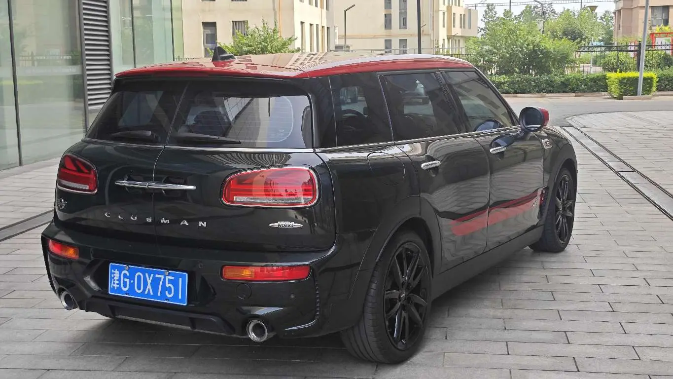 MINI JCW CLUBMAN